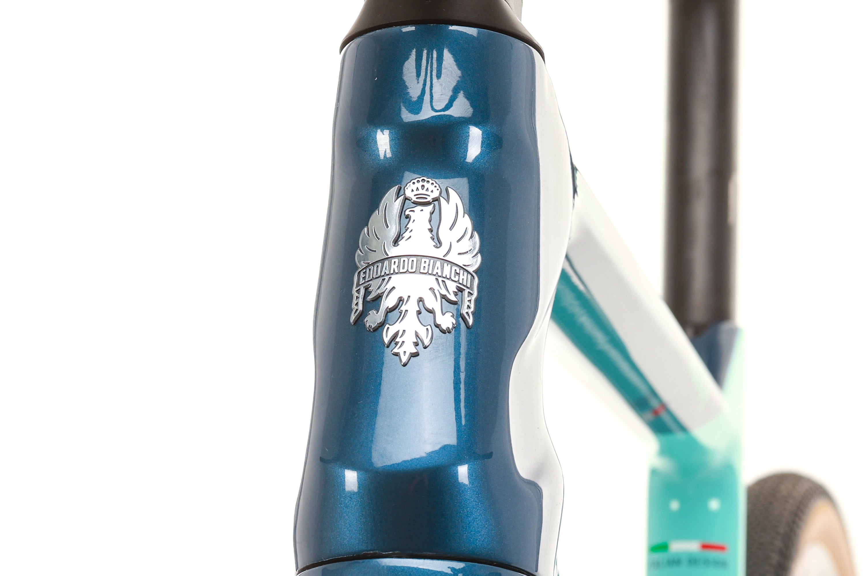 Bianchi Arcadex Ekar Gravel Bike 2023 - Medium Size | Lightweight Carbon Frame, 1x13 Speed | Perfect for Adventure Riding, Commuting & Off-Road Trails