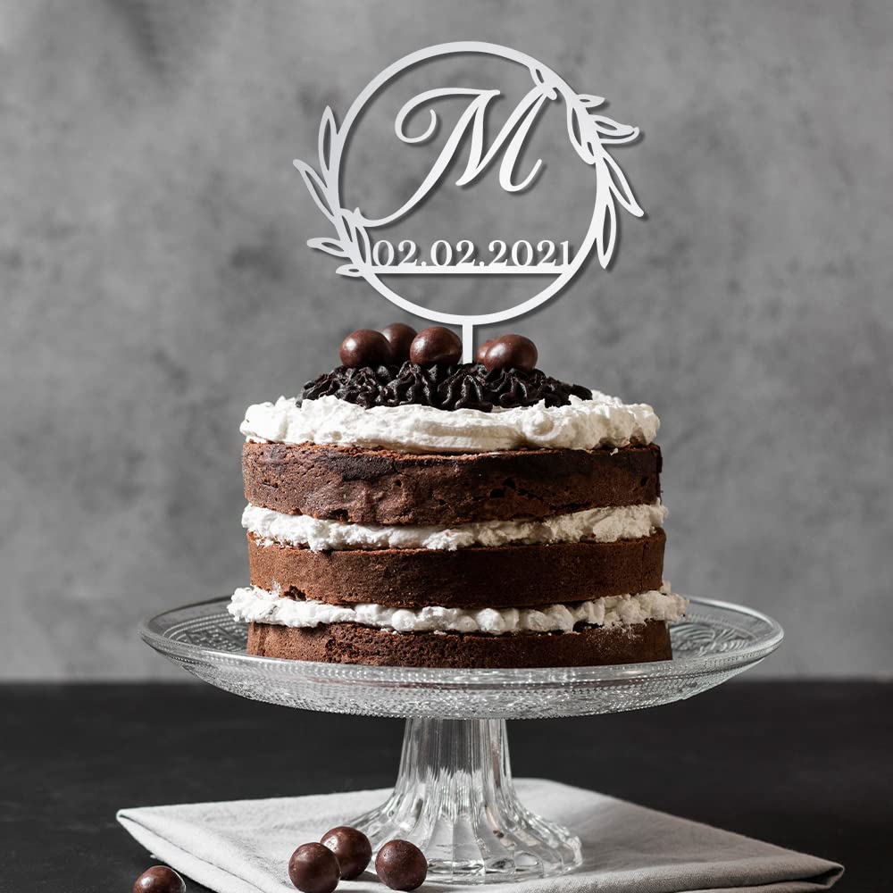 Personalized Monogram Cake Topper with Date - Custom Initial Wedding Cake Decor - Unique Wreath Cake Topper for Weddings, Anniversaries & Special Events
