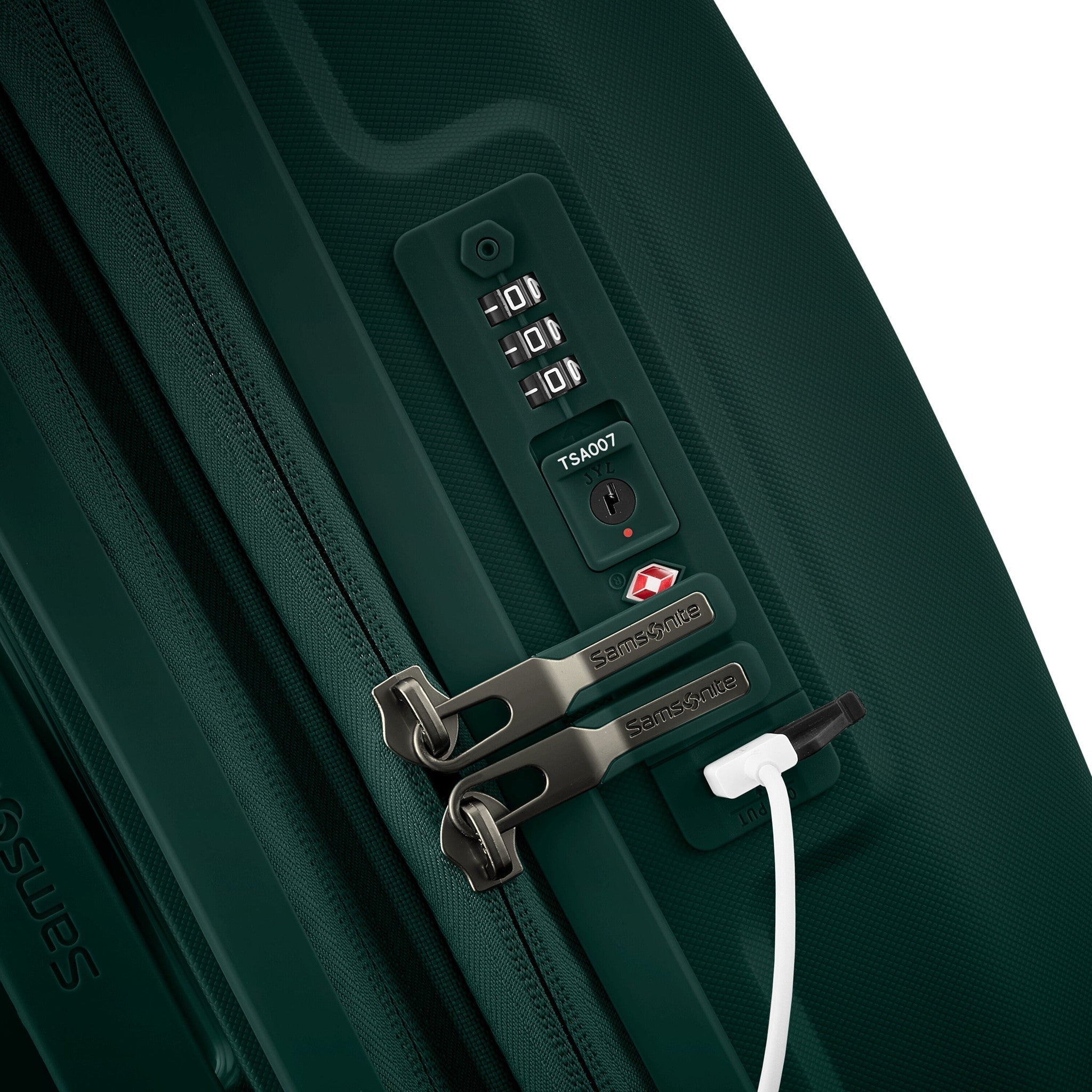 Samsonite Outline Pro Medium Spinner Suitcase - 20