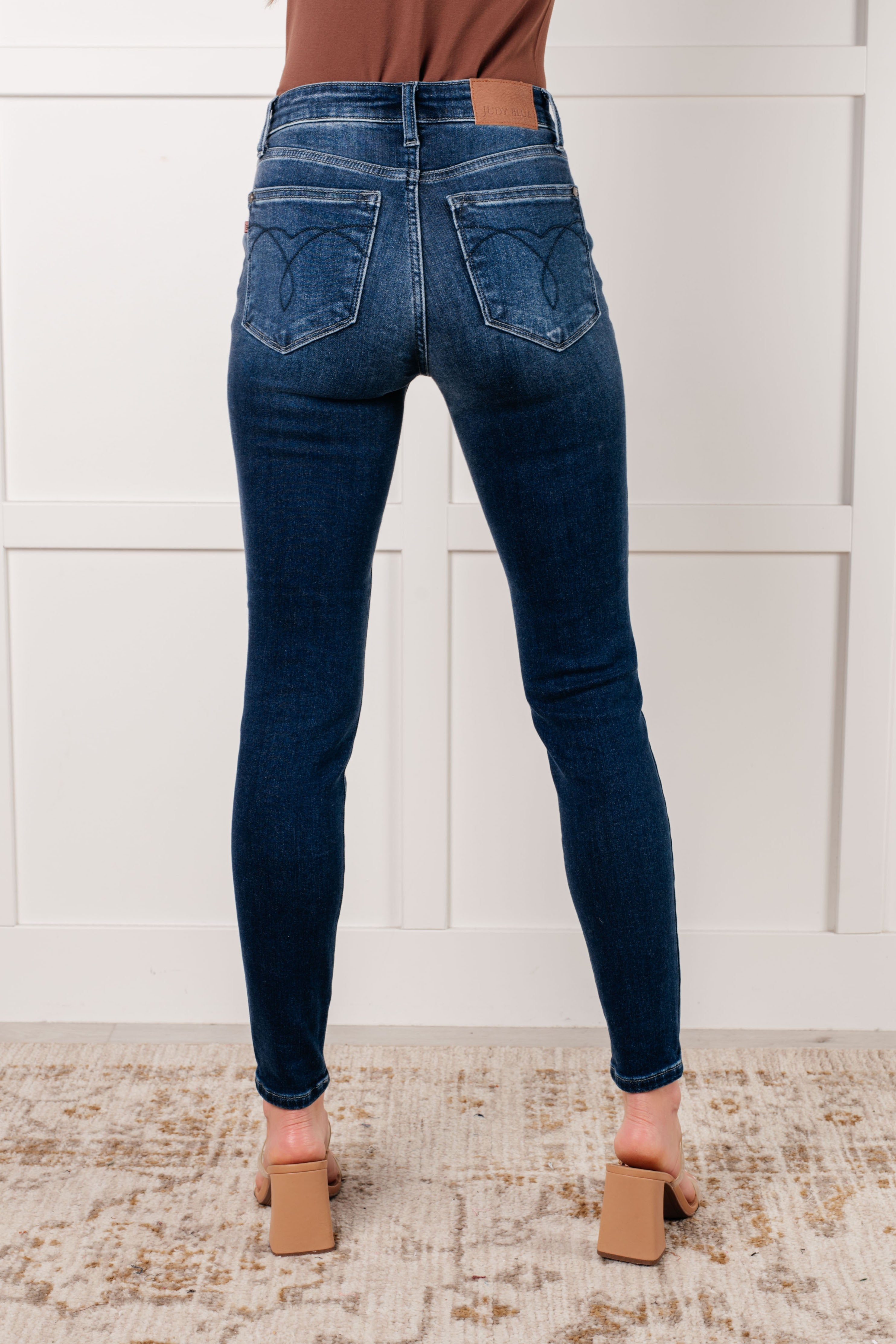 Skylar Mid Rise Thermal Vintage Skinny Jeans for Women - Cozy Winter Stretch Denim Pants - Perfect for Casual Outfits & Cold Weather Fashion