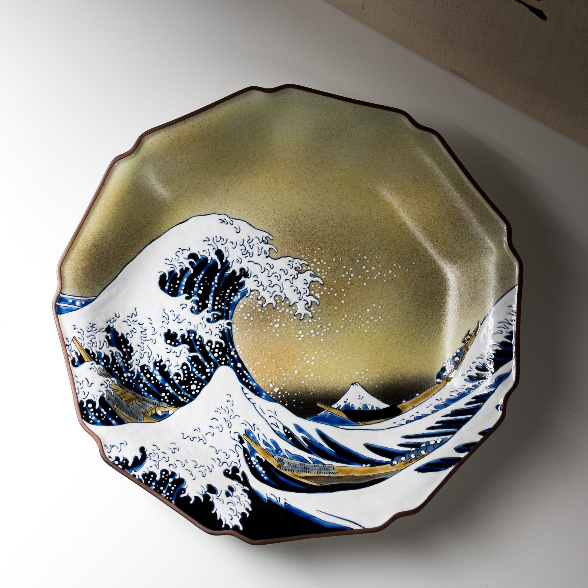Premium Kutani Ware Hokusai Decorative Plate - Great Wave Off Kanagawa Japanese Porcelain Art - Home Decor, Wall Display & Gift for Art Collectors