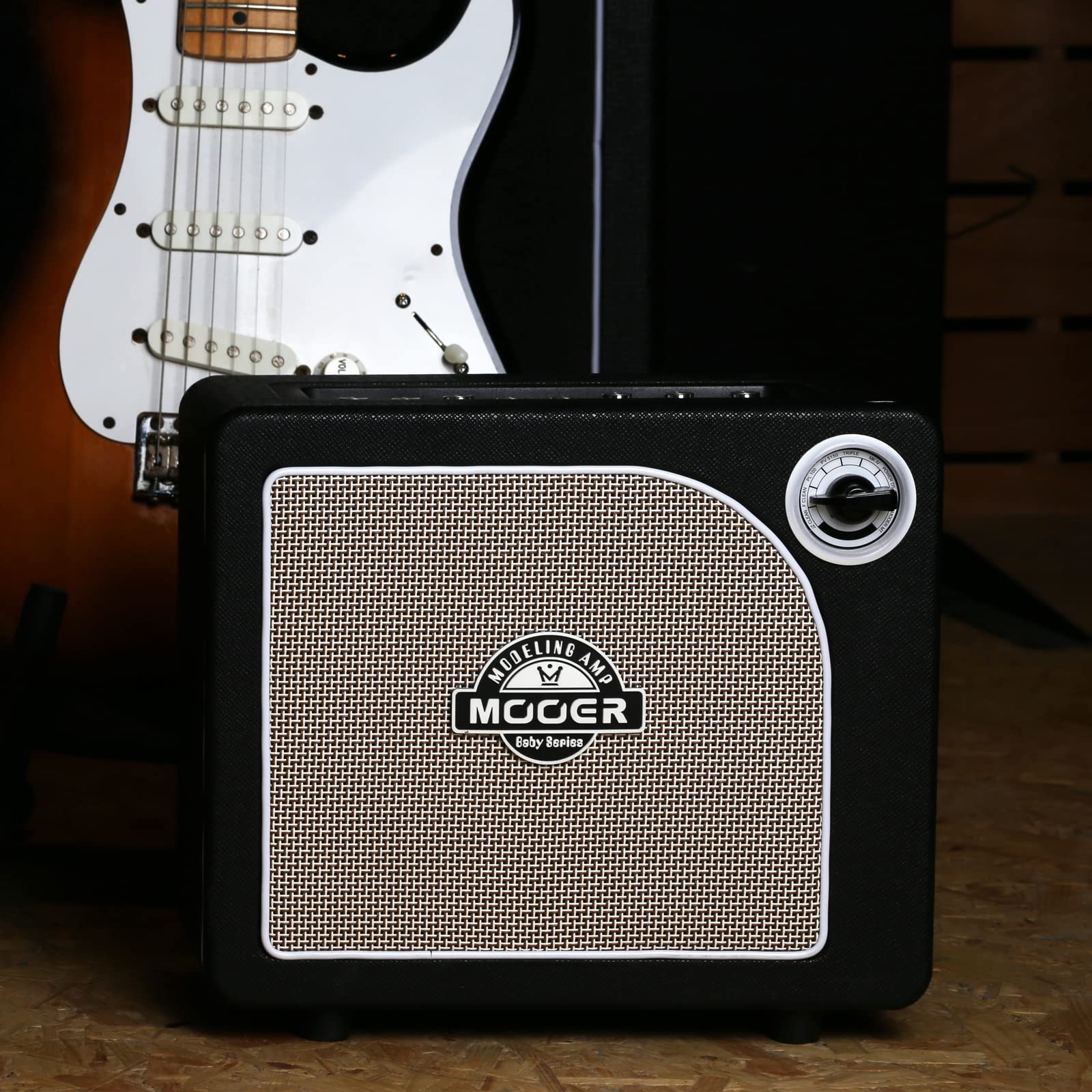 MOOER Hornet Black and White 15W Guitar Amplifier Combo - 9 Digital Amp Models for Electric Guitar & Bass | Perfect for Home Practice, Studio Recording & Live Performances