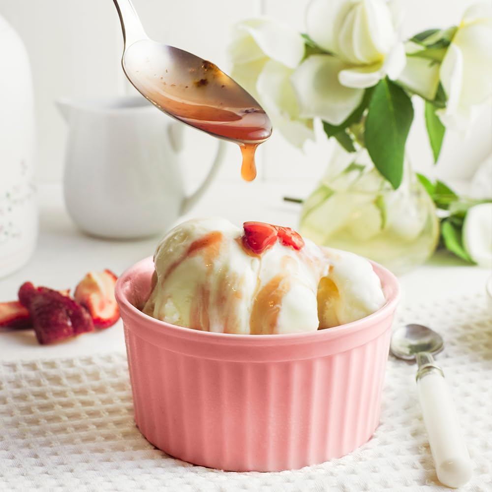 Meltset 5.5 Oz Ceramic Ramekins with Lids - Oven Safe Porcelain Baking Bowls for Soufflé, Crème Brûlée, Lava Cake, Ice Cream & Desserts - Perfect for Home Baking, Restaurant Use & Party Serving (Set of 5)