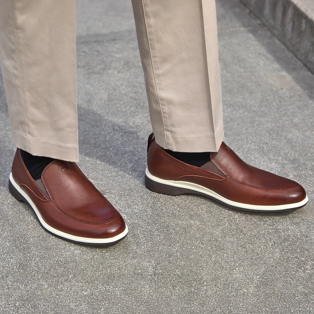 Comfortable Slip-On Shoes for Men & Women - Lightweight & Breathable Coffee Color Casual Loafers - Perfect for Walking, Travel, and Everyday Wear