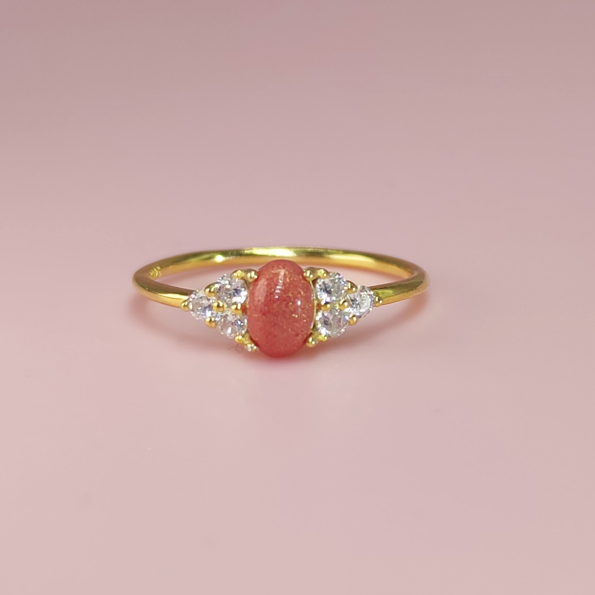 Cherished Essence Memorial Ashes Ring for Loved Ones - Keepsake Jewelry for Cremation Ashes - Perfect for Remembrance, Gifts & Special Occasions