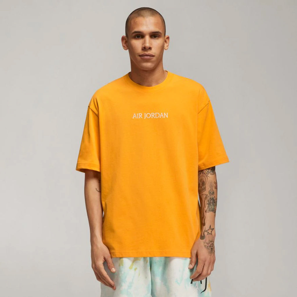AIR JORDAN WORDMARK SS TEE - Men's Short Sleeve Graphic T-Shirt in Taxi Yellow | Perfect for Casual Wear, Street Style & Sneaker Enthusiasts