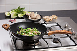 28cm Non-Stick Carbon Steel Wok Pan with Glass Lid - Perfect for Stir-Frying, Deep Frying & Asian Cooking - Induction Compatible Kitchen Cookware