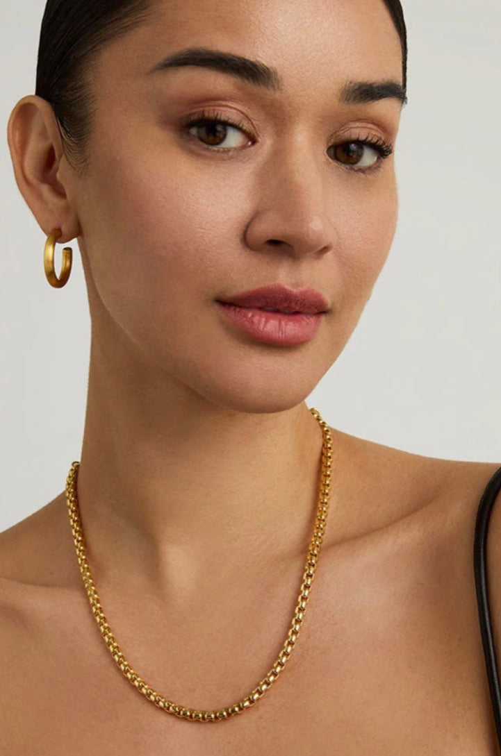 Tokyo Chain Necklace in Gold - Elegant Japanese Jewelry for Women, Dainty Layering Necklace, Perfect for Everyday Wear, Date Night & Gifts
