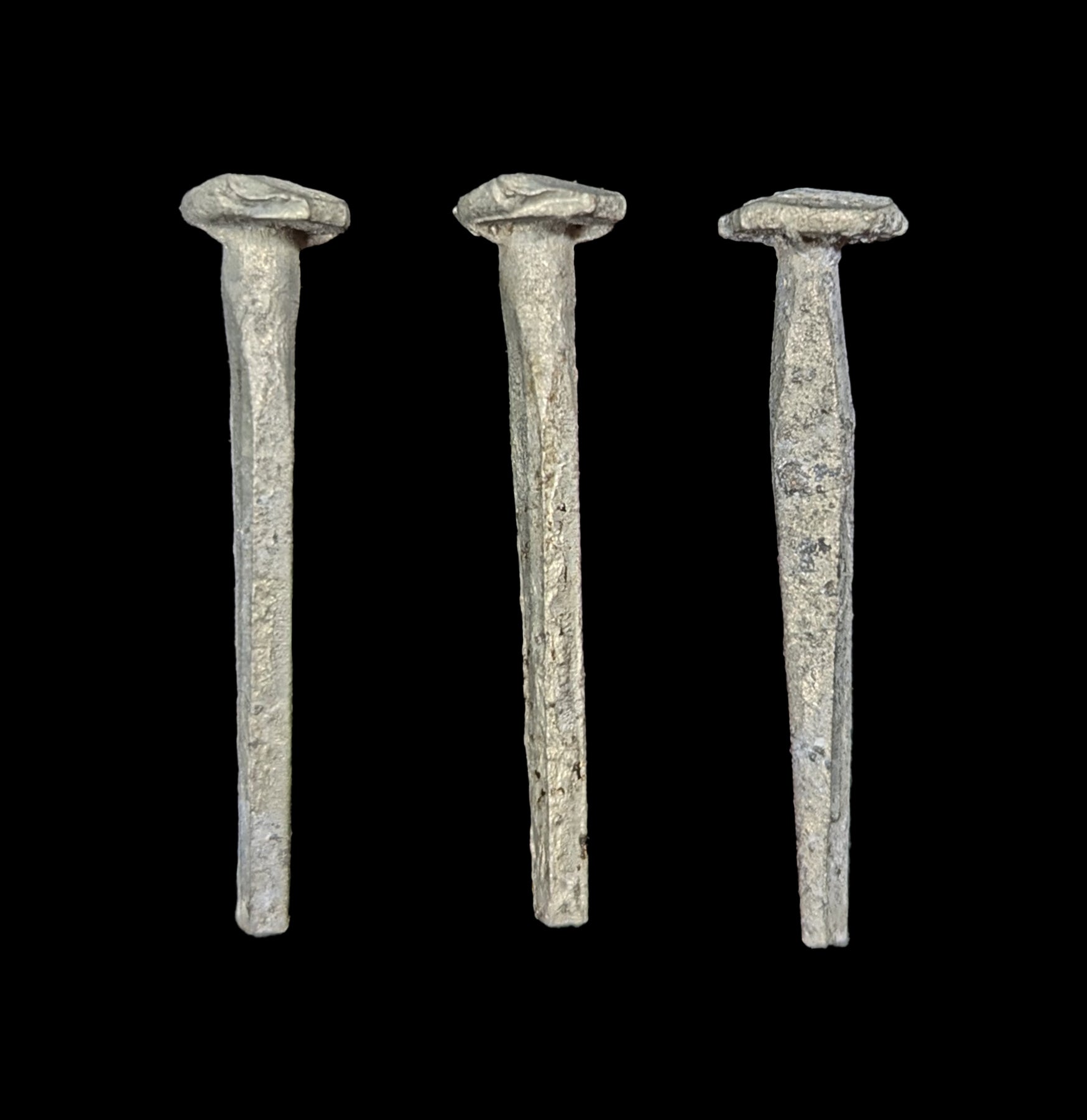 Galvanized Iron Wrought Nails - Heavy Duty Construction & Outdoor Use - Rust-Resistant for Fencing, Decking & Woodworking Projects