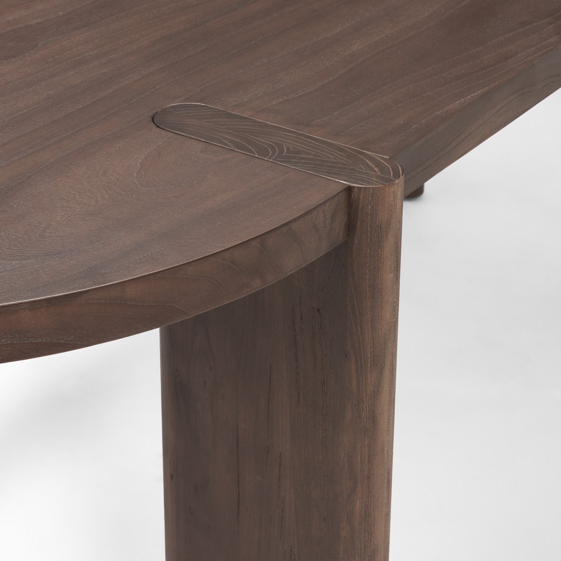 Althea Dark Brown Wood Dining Table - 6 Seater Rustic Farmhouse Style for Kitchen & Dining Room - Perfect for Family Gatherings & Dinner Parties