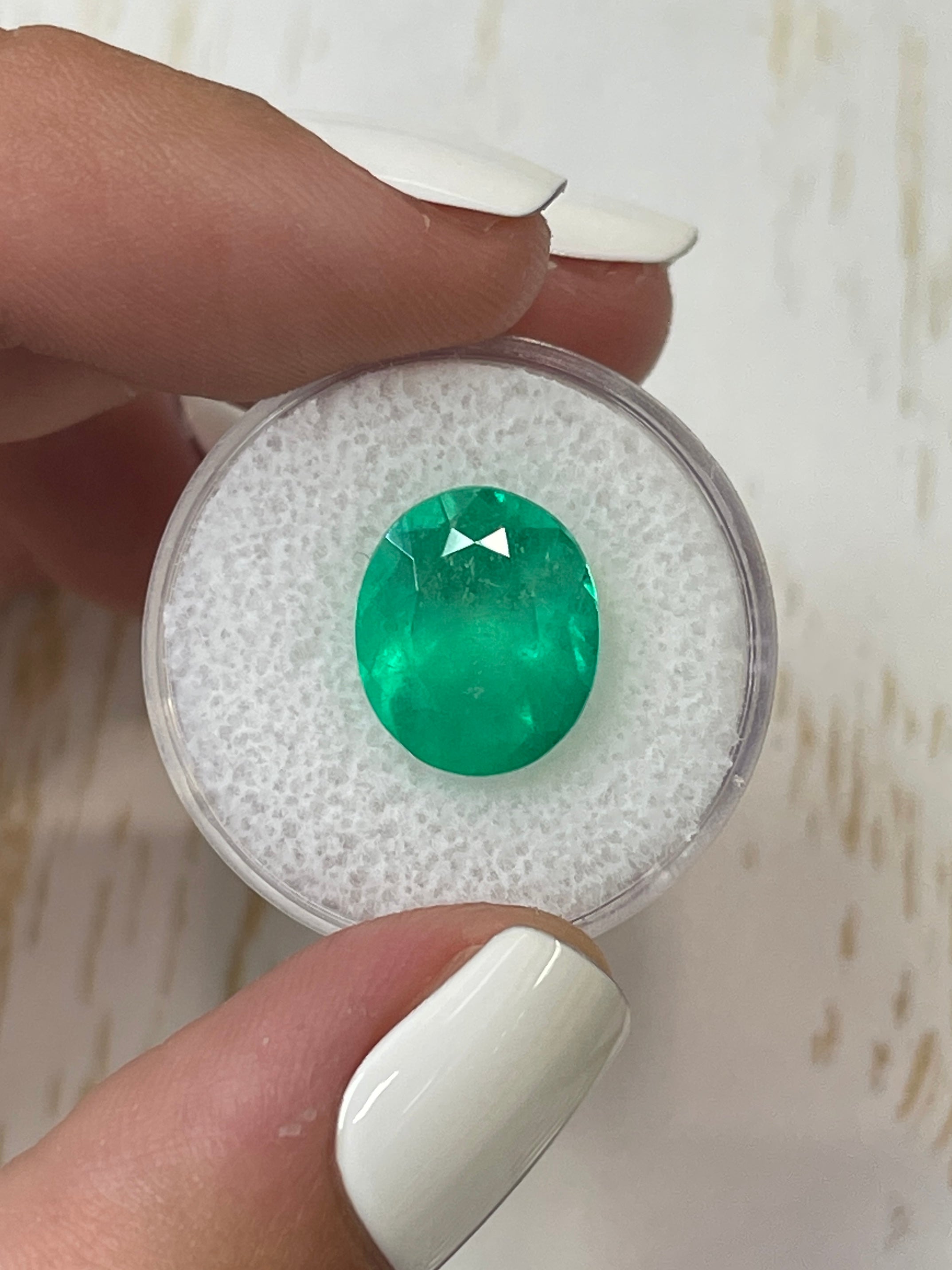 6.35 Carat 13x11mm Neon Green Natural Loose Colombian Emerald Oval Cut Gemstone for Jewelry Making, Engagement Rings & Luxury Gifts