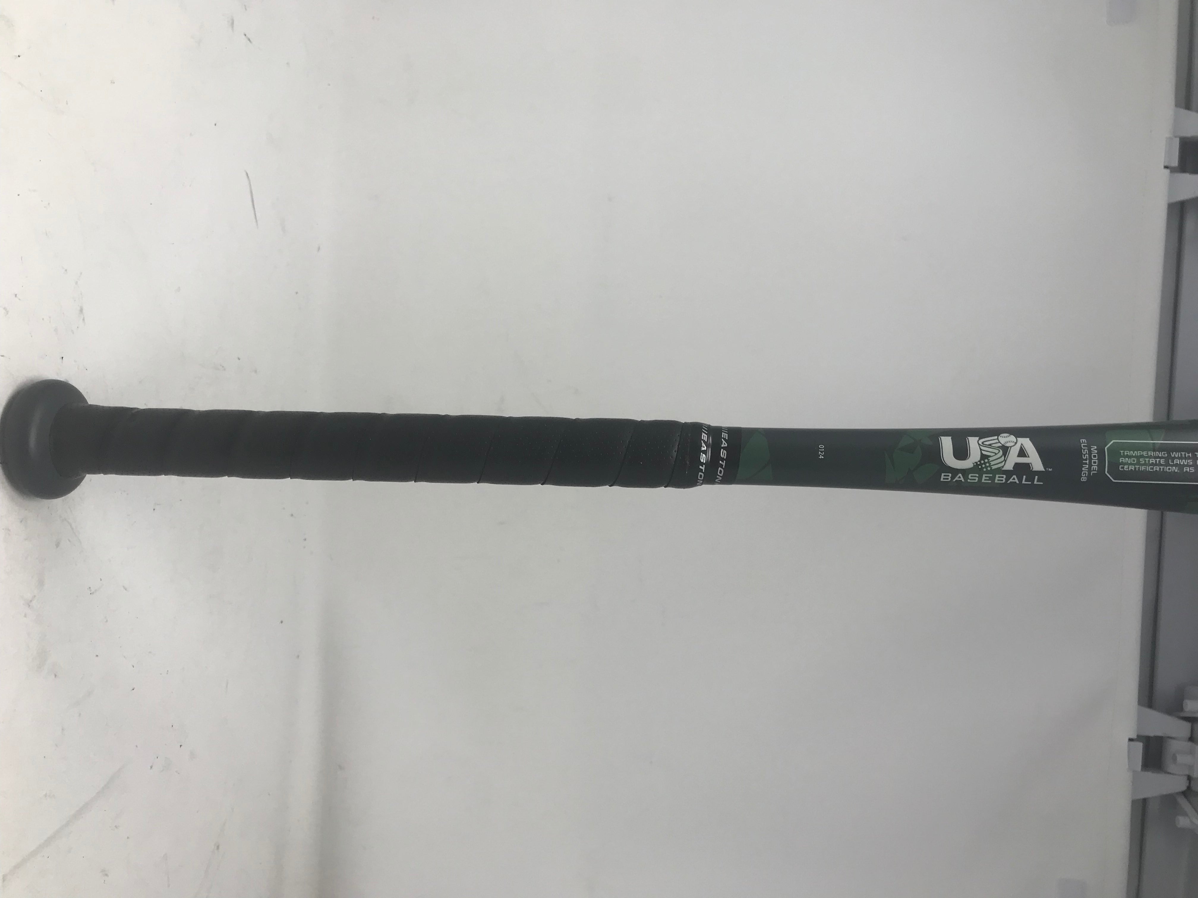 2025 Easton Tango Youth USA Baseball Bat - 8oz Lightweight Alloy Single-Piece Design (2 5/8