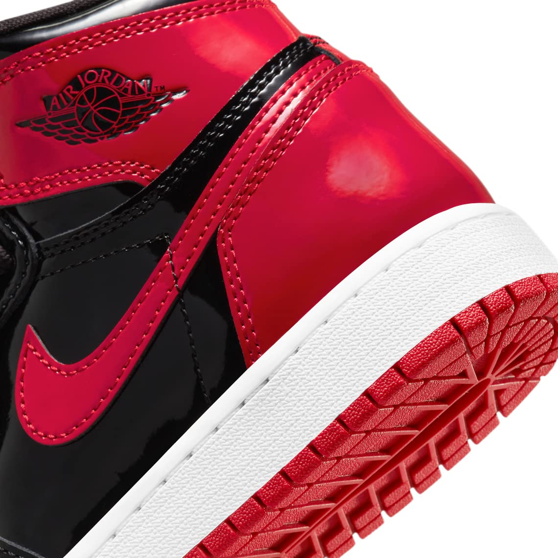 Nike Boys' Running Shoes - Lightweight Athletic Sneakers for Kids - Perfect for School, Sports & Everyday Play