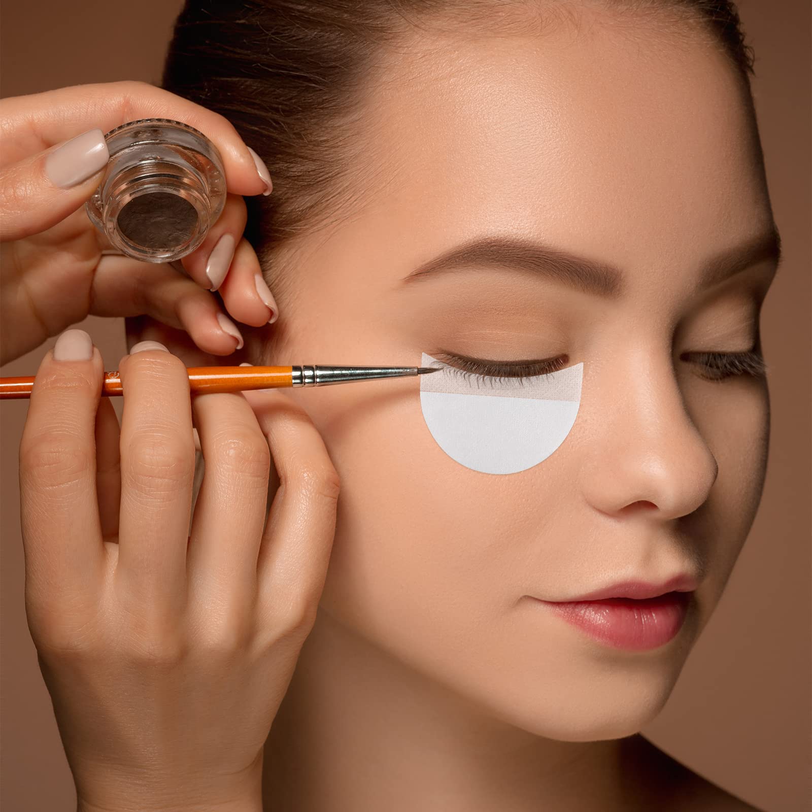 200 Pcs Disposable Eyeshadow Shields - Lint-Free Under Eye Pads for Makeup Protection | Prevent Eyeshadow Fallout & Residue | Perfect for Eyeliner, Eyelash Extensions & Lipstick Application | Ideal for Professional Makeup Artists & Home Beauty Routines