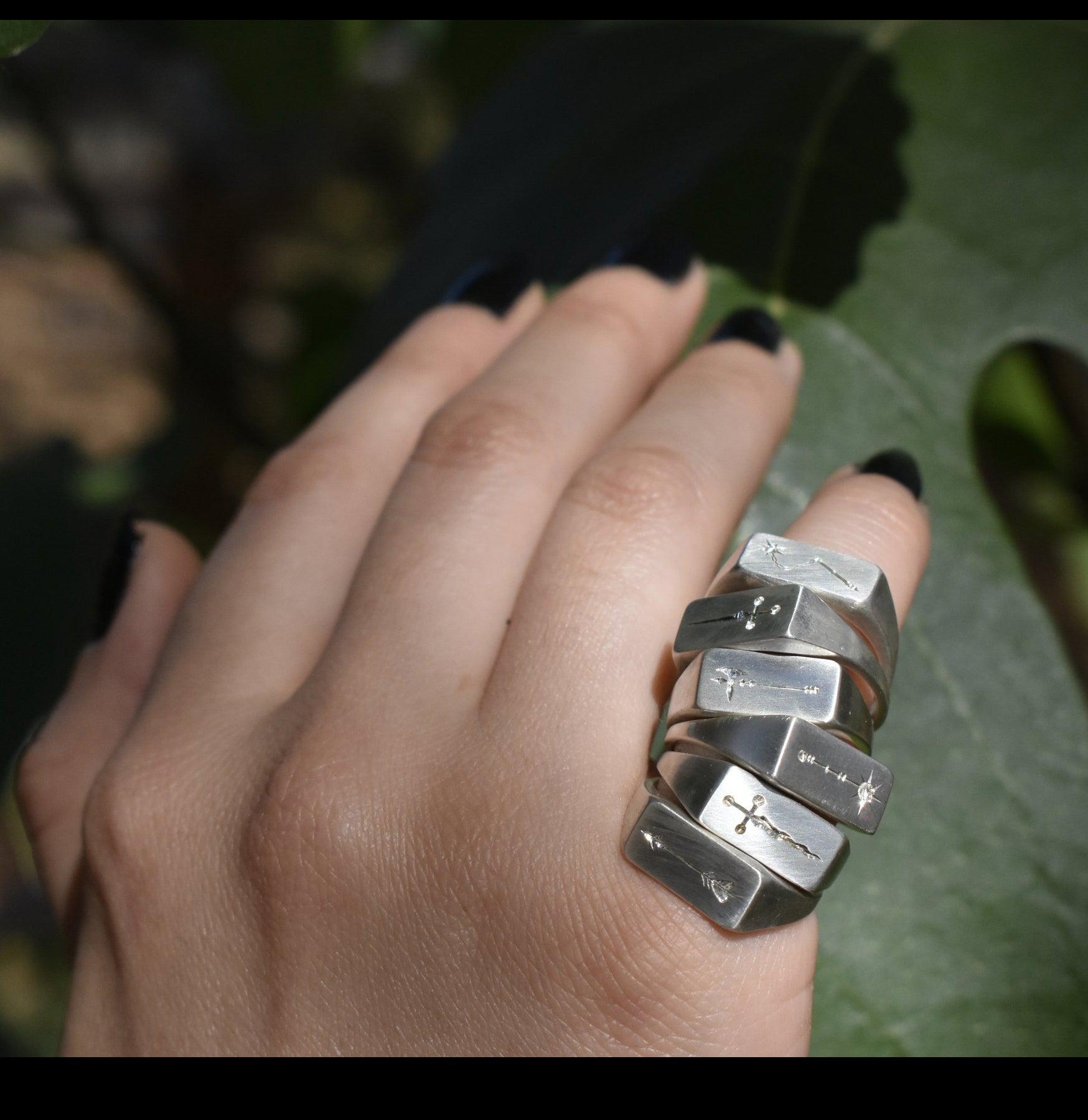 Choose Your Weapon Signet Ring - Personalized Gothic Jewelry for Men & Women - Perfect for Weddings, Cosplay, and Gift Giving