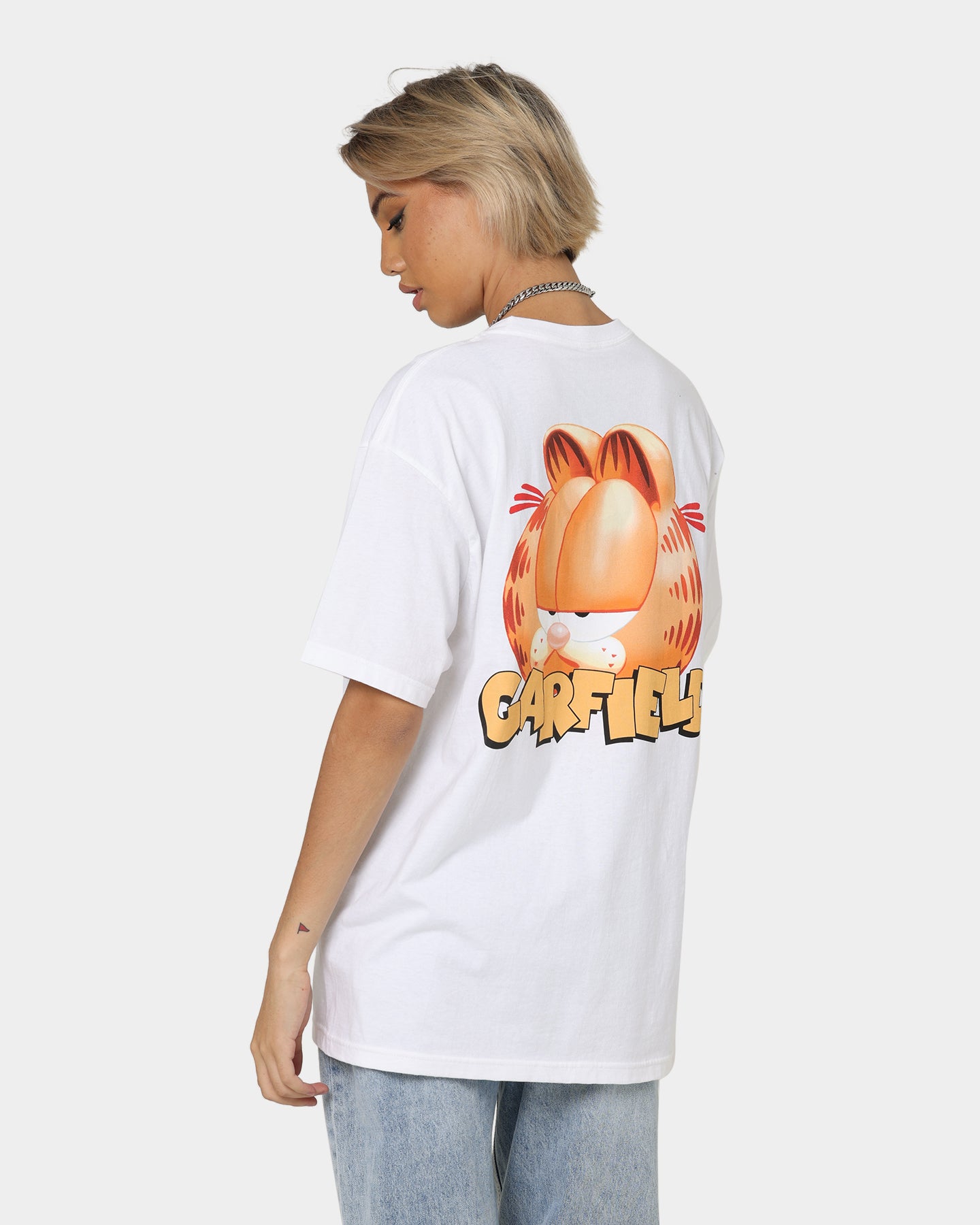 Vintage Garfield Face Graphic T-Shirt for Men & Women - White Cotton Tee - Perfect for Casual Wear, Cosplay & Pop Culture Fans