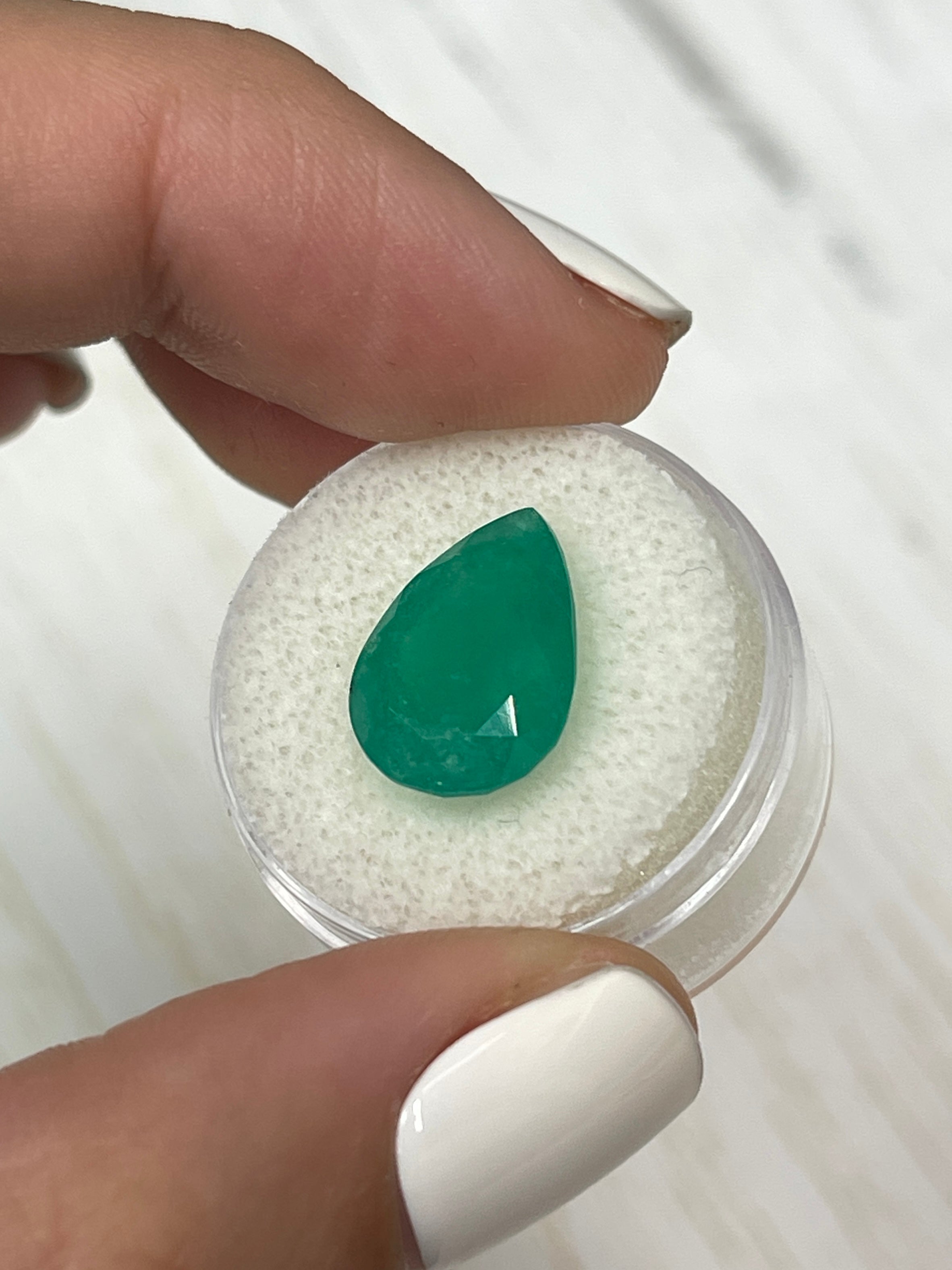 6.59 Carat Natural Colombian Emerald Pear Cut Loose Gemstone for Jewelry Making - Engagement Rings, Necklaces & Earrings