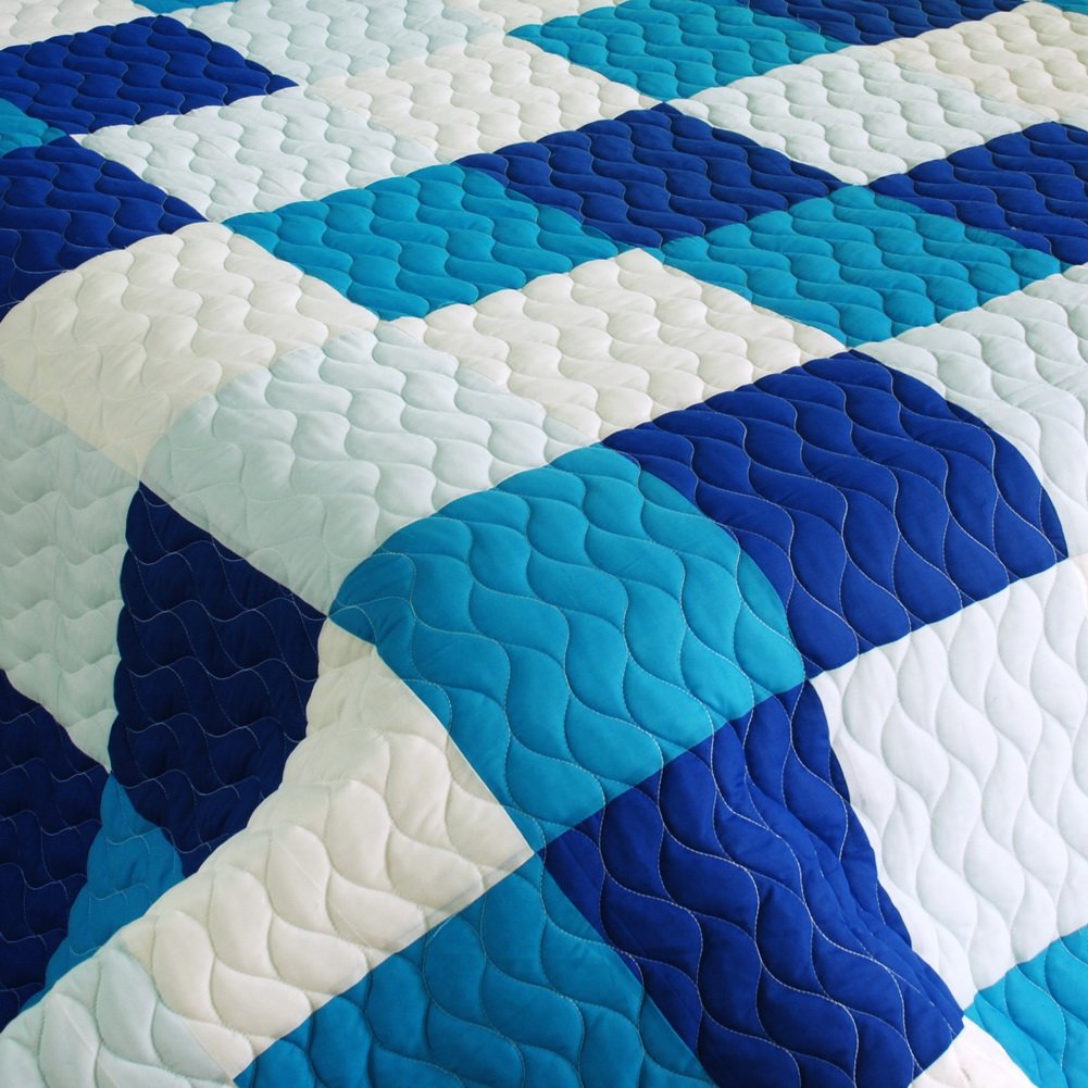 Blue Crystal 3-Piece Vermicelli Quilted Patchwork Bedding Set - Full/Queen Size - Soft & Stylish Comforter for Cozy Bedroom Decor