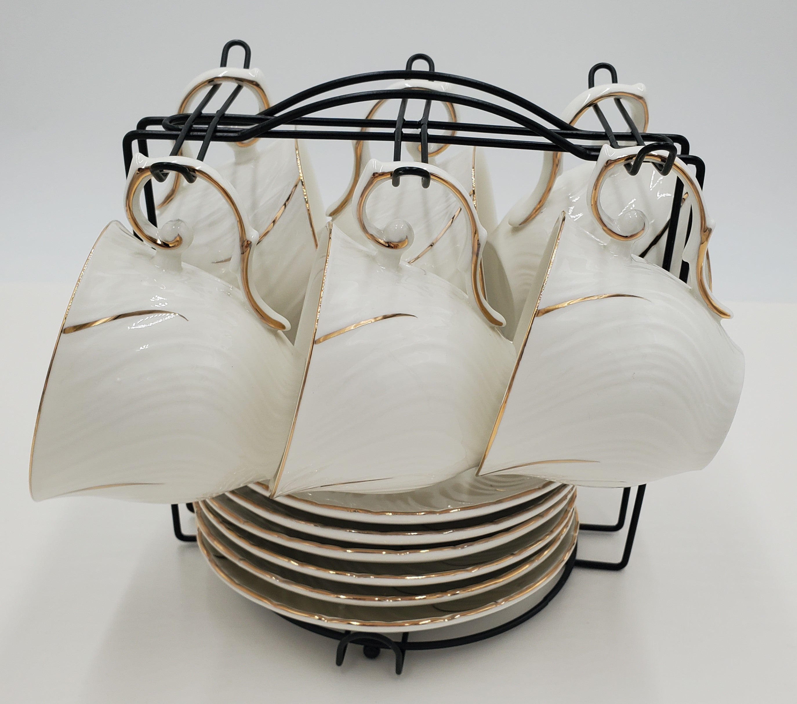 Elegant 6-Piece Tea Set with Gold Trim - Perfect for Afternoon Tea, Bridal Showers & Home Decor