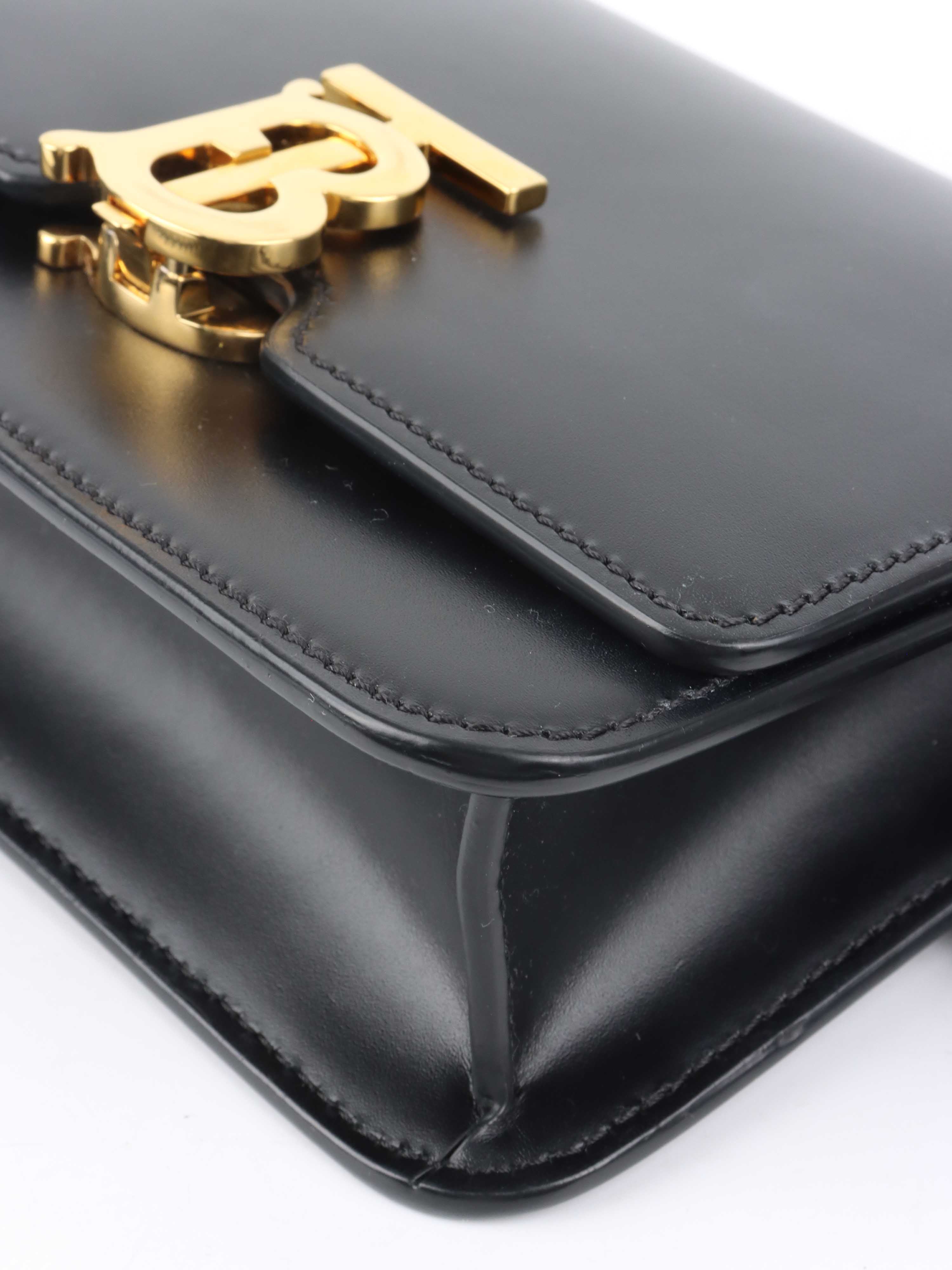 Burberry Black Leather Belt Bag for Women - Stylish Crossbody Handbag for Everyday Use, Work, and Travel