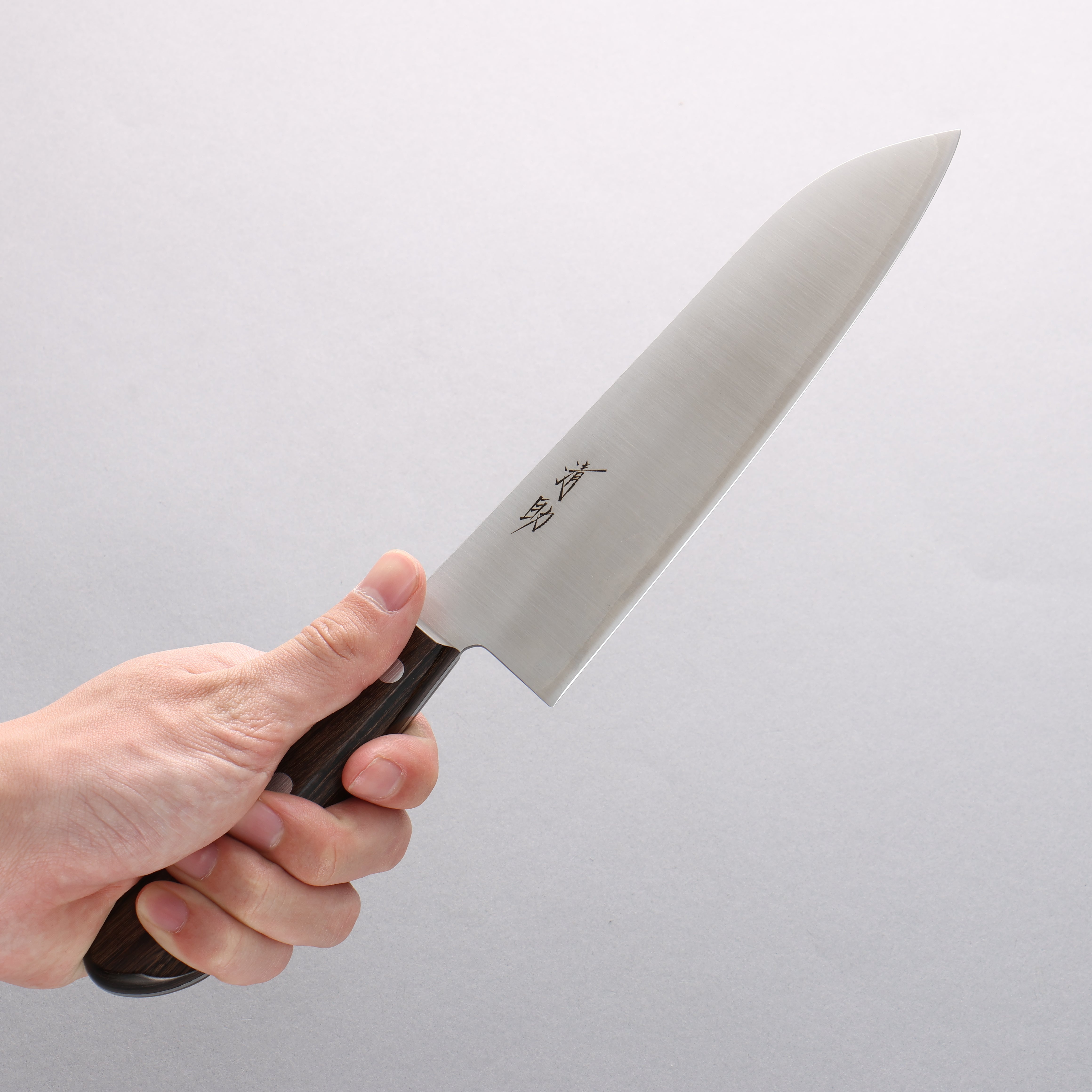 Premium Seisuke SLD Migaki Polish Finish Santoku Knife 180mm - Razor Sharp Japanese Kitchen Knife with Brown Pakkawood Handle - Perfect for Slicing, Dicing & Chopping Vegetables, Meat & Fish