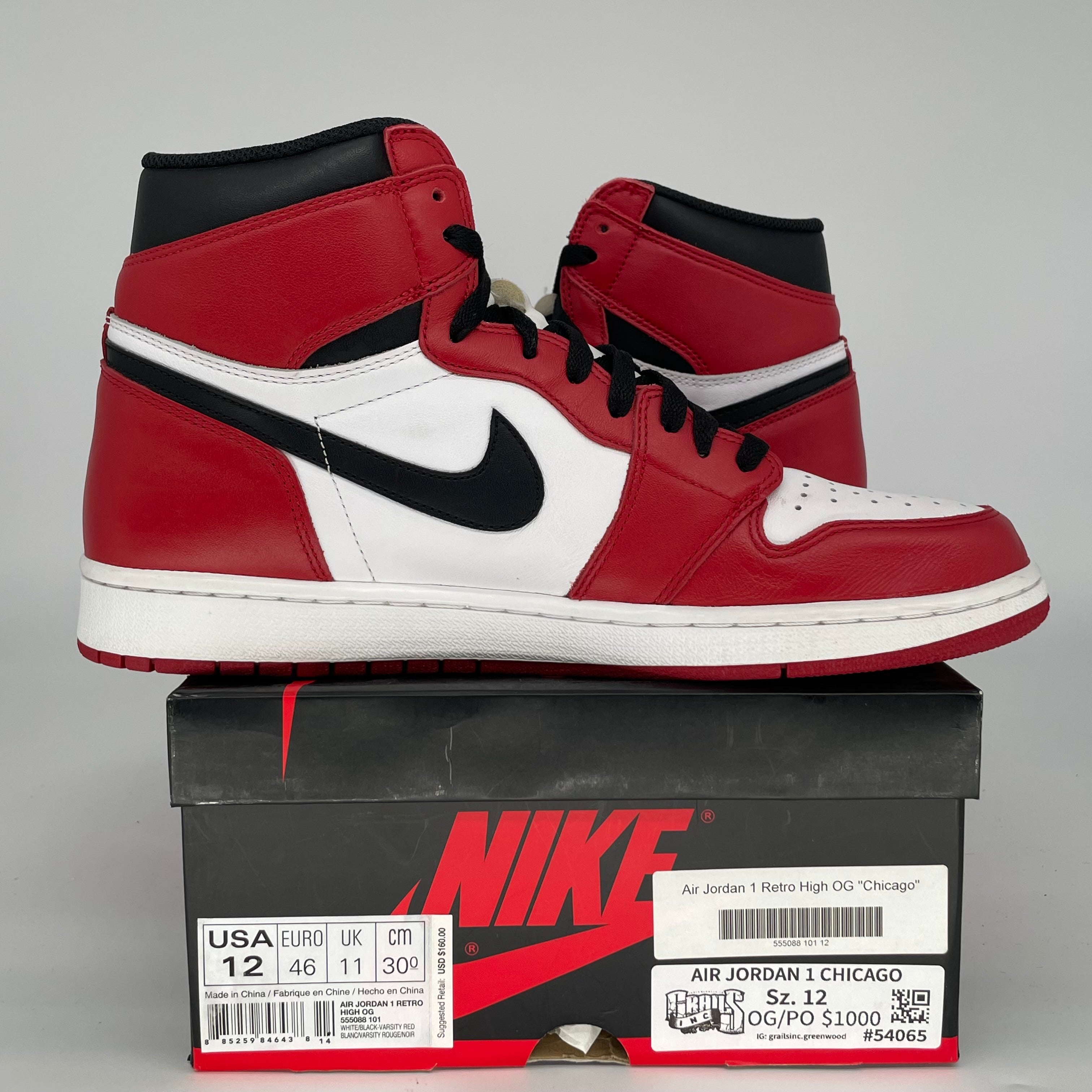 AIR JORDAN 1 Chicago Retro High OG (2015) Men's Basketball Shoes Size 12 - White/Black-Varsity Red 555088-101 | Classic Sneakers for Streetwear, Sports & Collectors