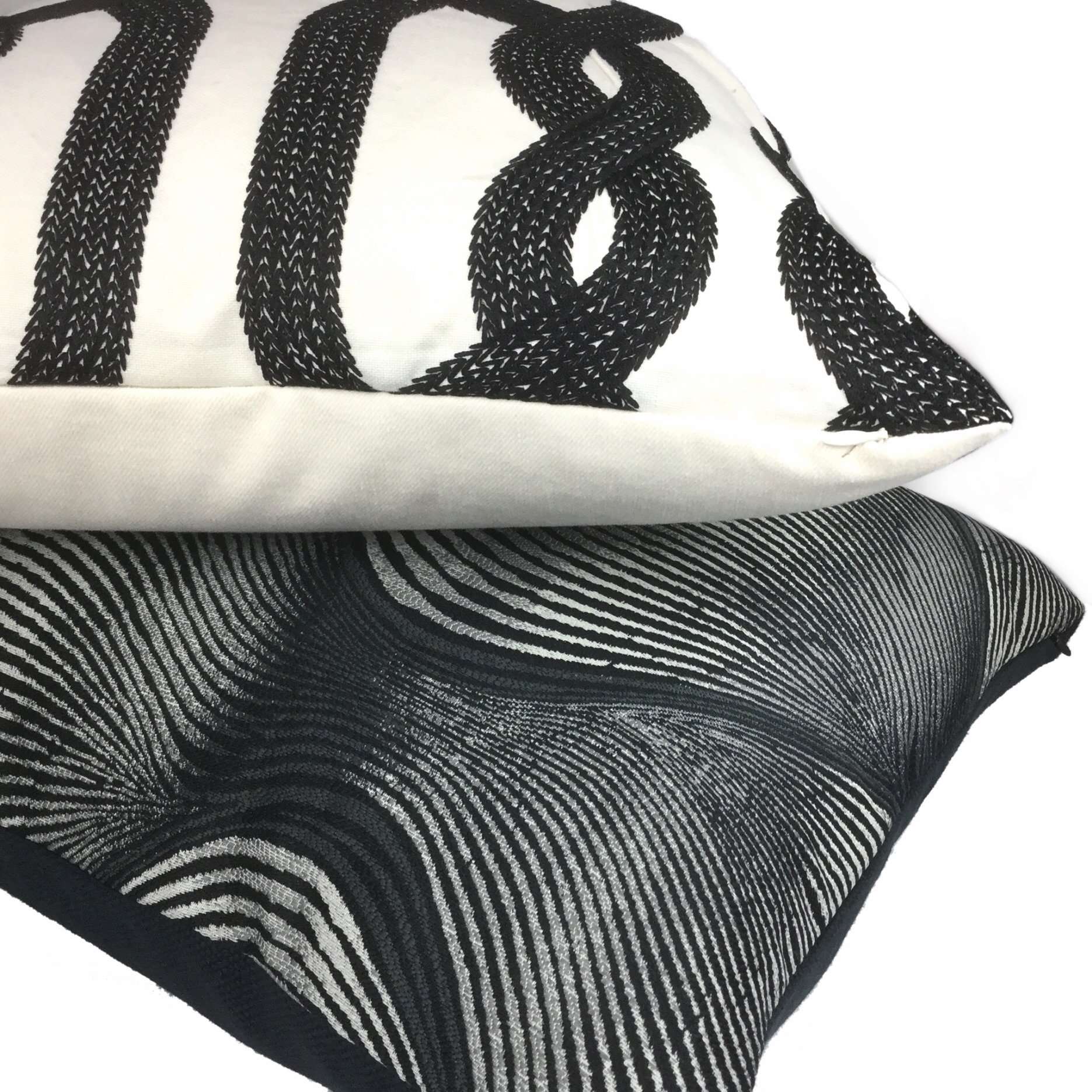 Modern Ogee Swirl Black Silver Gray Pillow Cover - Decorative Throw Pillow Case for Sofa, Bed, Couch - Home Decor Accent for Living Room, Bedroom, Nursery