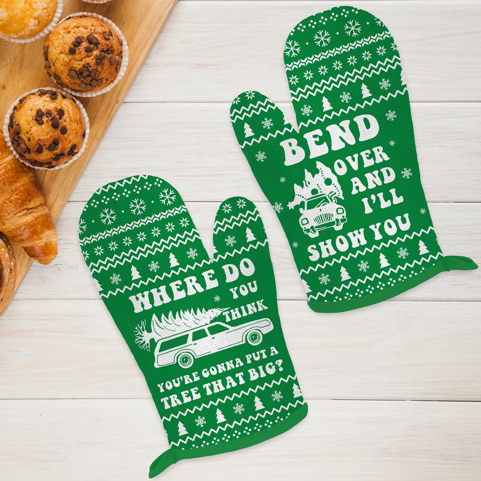 Funny Christmas Oven Mitts and Pot Holders Set of 2 - Griswold Family Christmas Vacation Kitchen Decor - Heat Resistant Baking BBQ Cooking Gloves - Perfect Gift for Holiday Cookie Baking and Festive Kitchen Decorations