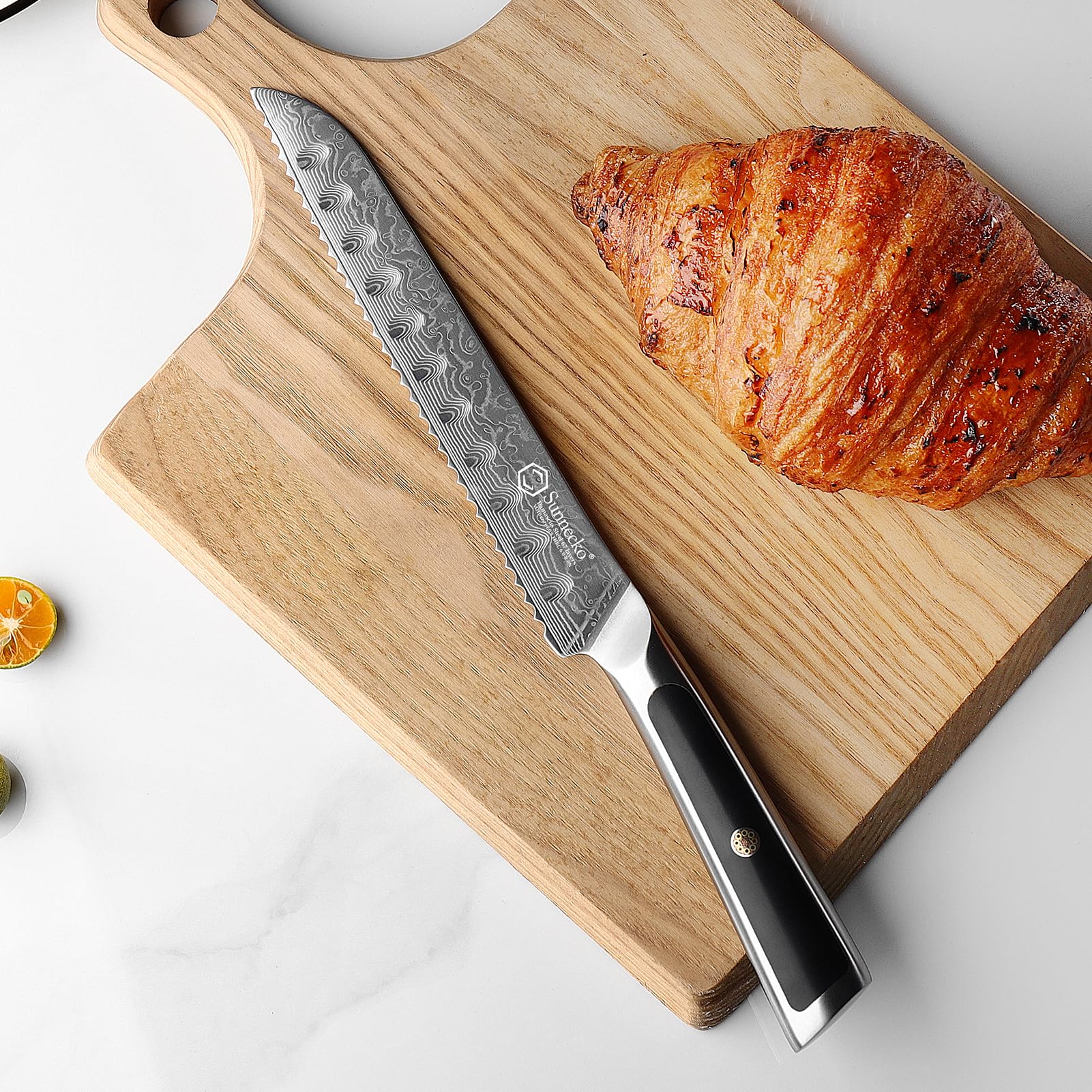 Sunnecko 8-Inch Serrated Bread Knife - 67-Layer VG10 Damascus Steel Blade, Japanese Style Bread Cutting Knife with Ergonomic Handle - Perfect for Homemade Bread, Artisan Loaves, Sourdough, Cakes & Pastries
