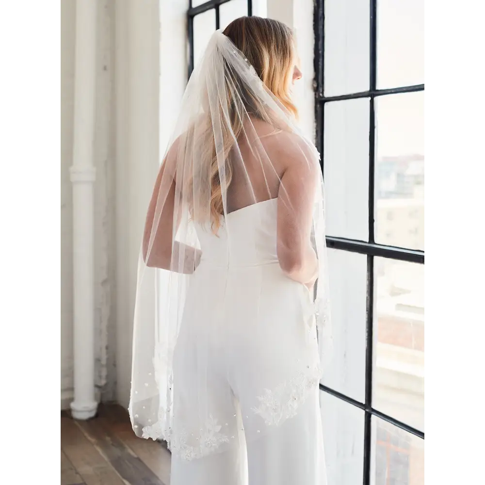 Elegant Single Tier Wedding Veil with Comb | V2387SF | Perfect for Bridal Ceremonies, Photo Shoots & Formal Events