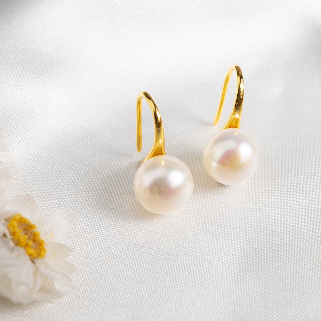 18K Gold Edison Pearl Earrings for Women - Classic Elegant Pearl Stud Earrings | Perfect for Weddings, Parties & Special Occasions