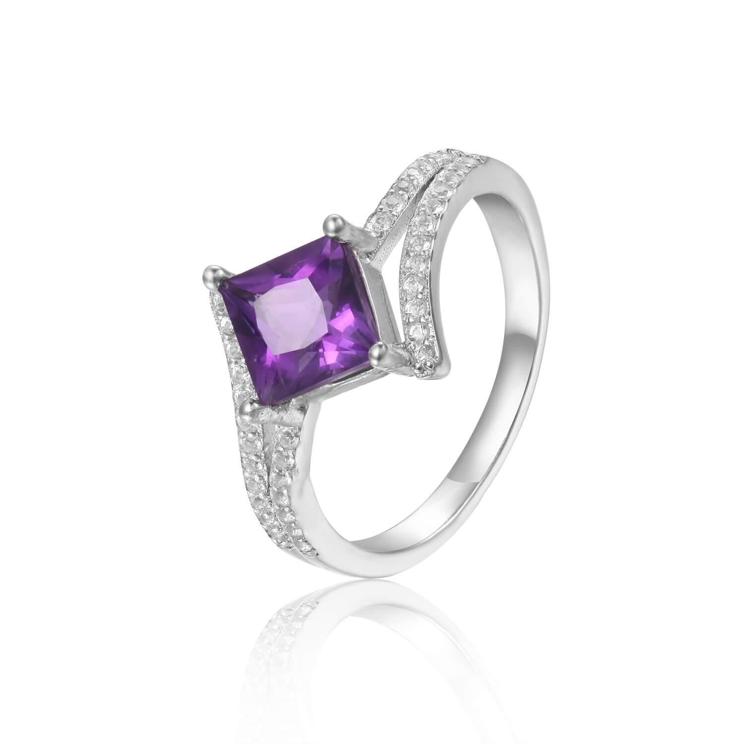 Amethyst Star Solitaire Ring - Elegant Purple Gemstone Jewelry for Women | Perfect for Engagement, Anniversary & Special Occasions