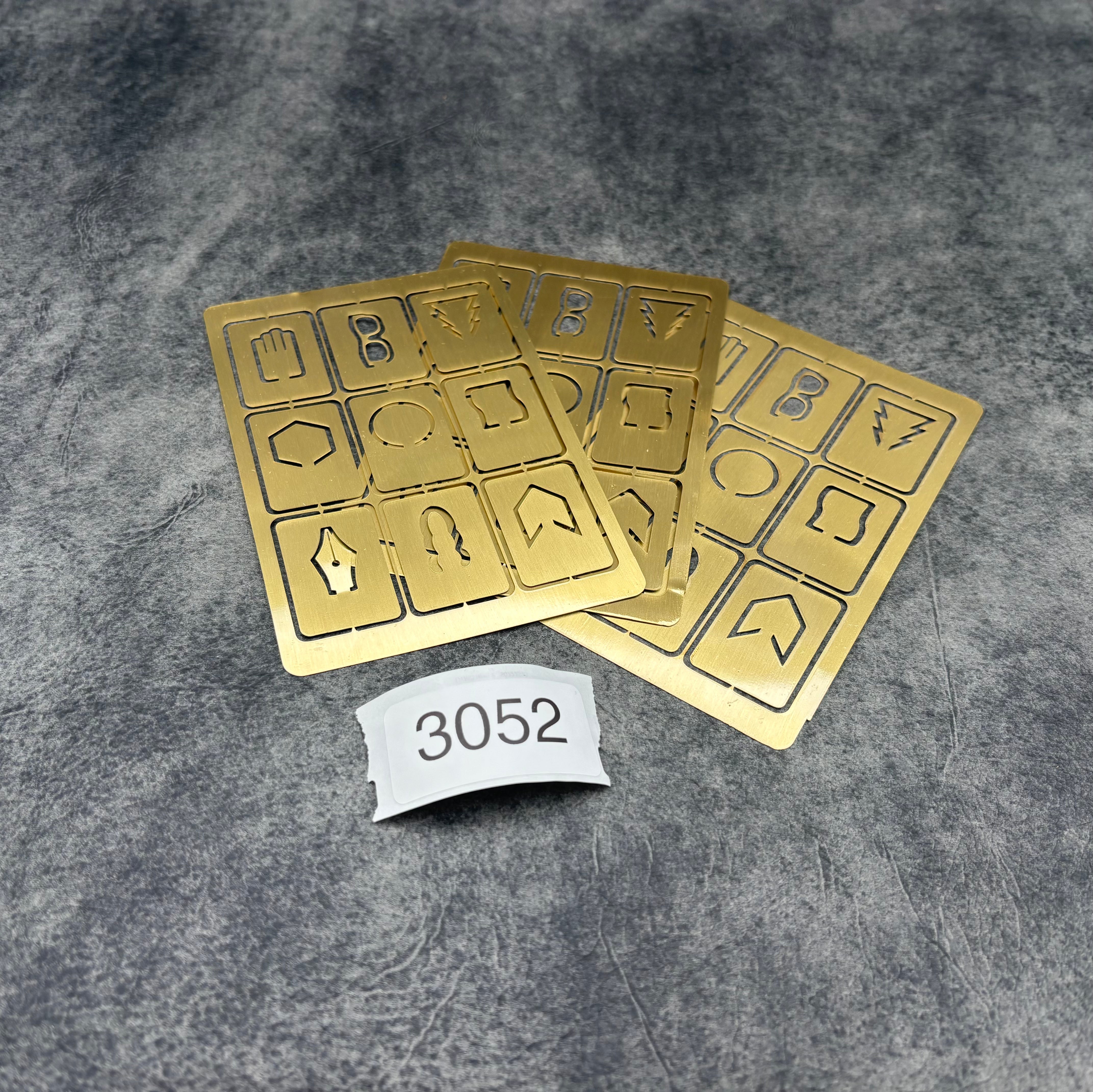 SECONDS Brass Paper Clip Set 3052 - 100-Pack Heavy Duty Metal Clips for Office, School, and Home Organization - Perfect for Documents, Notes, and Craft Projects