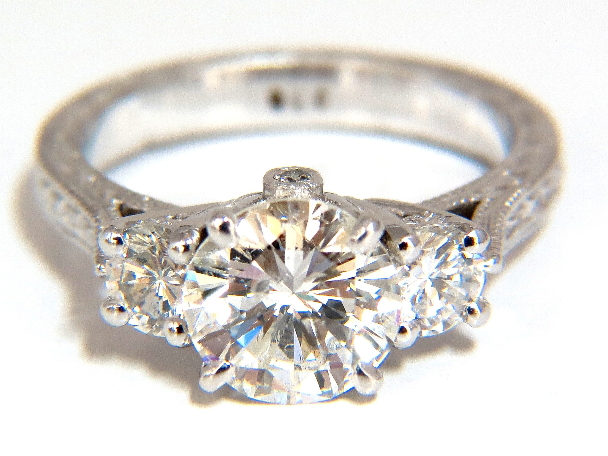 1.92ct Round Diamond & 0.50ct Diamonds Platinum Engagement Ring for Women - Perfect for Weddings, Anniversaries, and Special Occasions