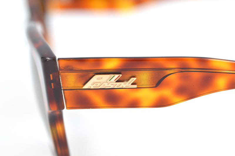Persol Ratti P37 Sunglasses - Polarized UV Protection Aviator Style for Men & Women - Perfect for Driving, Travel, and Outdoor Activities