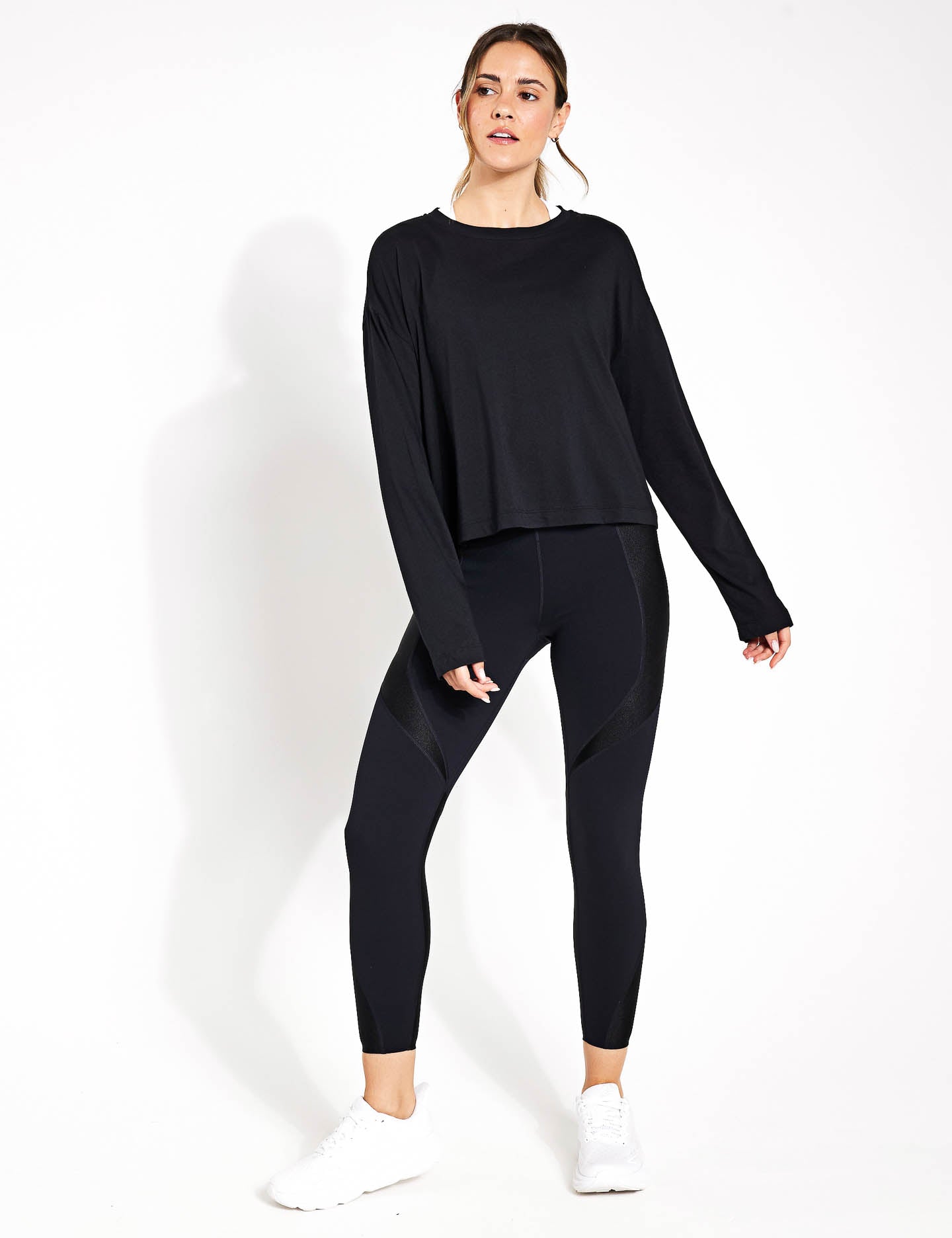 Essential Crop Long Sleeve T-Shirt for Women - Soft Comfortable Black Basic Top for Casual Wear, Workout & Layering