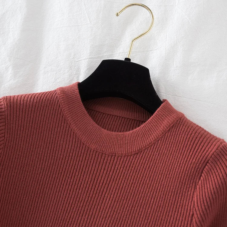Thick Buttoned Long Sleeve O-Neck Sweater for Women - Cozy Winter Pullover for Casual Outfits & Office Wear