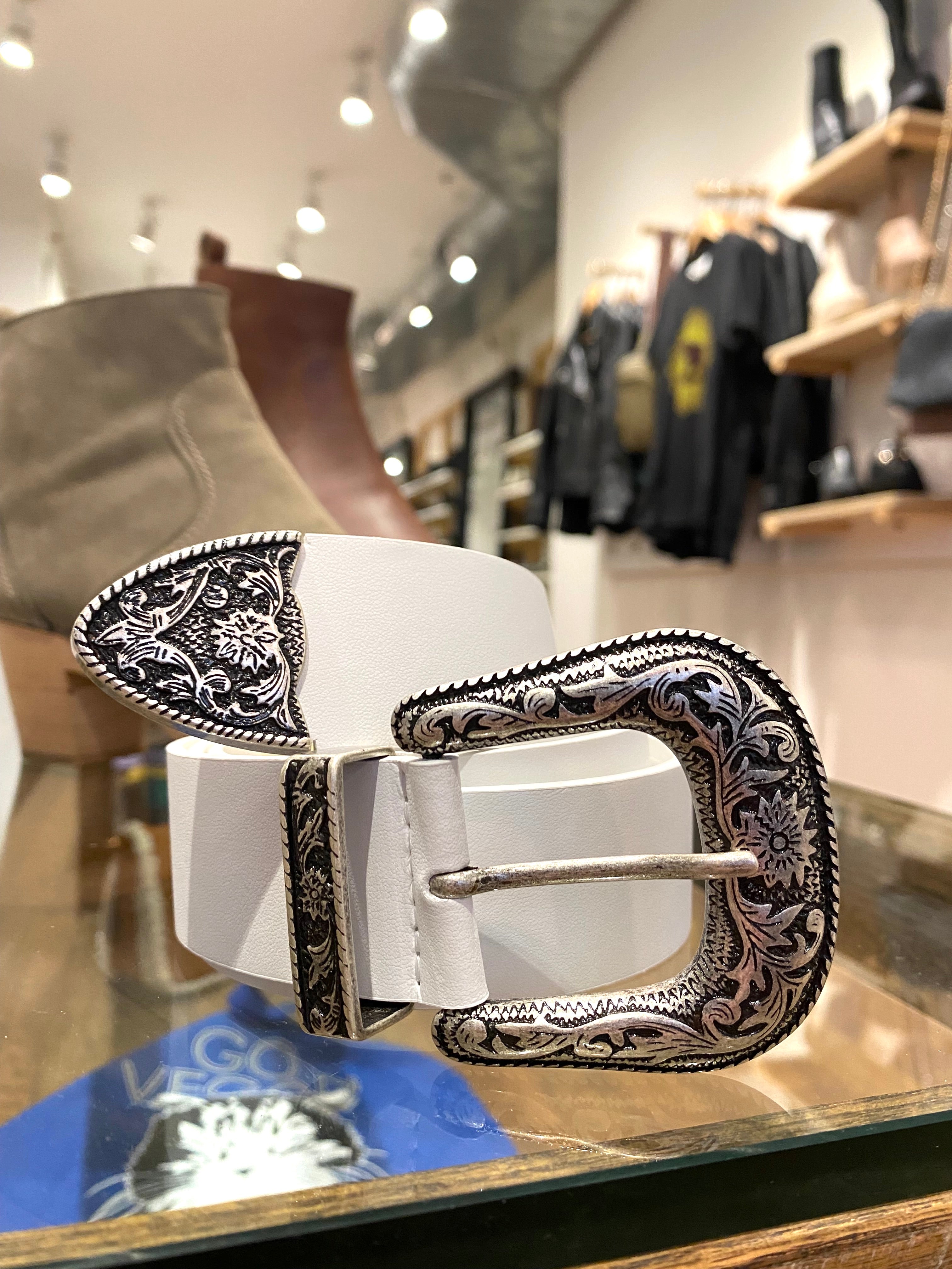 Novacas Genuine Leather Women's Belt in White - Stylish and Durable Waistband for Casual, Office, and Formal Outfits
