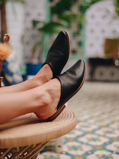 Black Leather Mules for Women - Comfortable Slip-On Shoes for Casual Outfits & Summer Wear