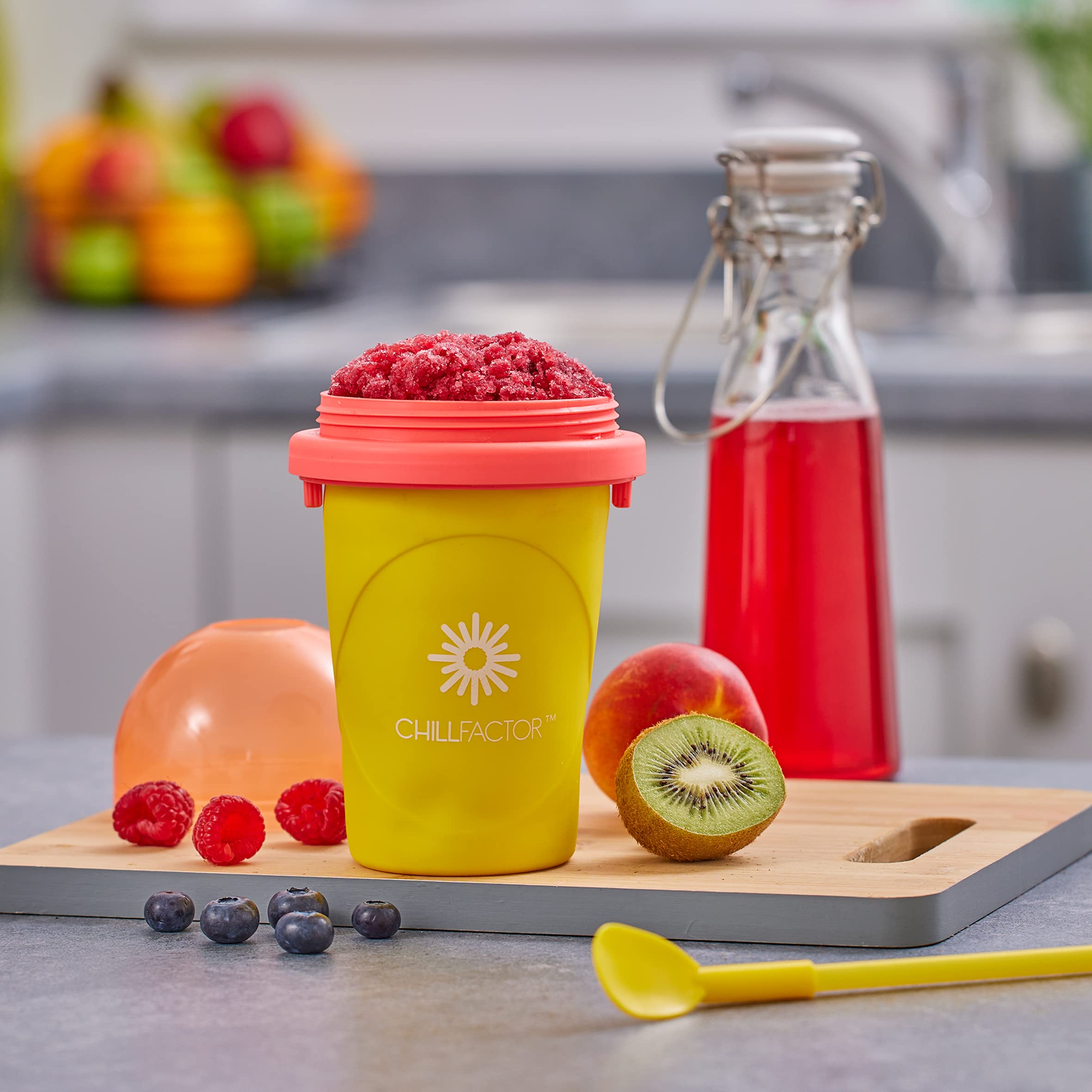 ChillFactor 07950 Mango Mania Reusable Slushy Maker - DIY Homemade Squeeze Cup for Frozen Drinks, Kitchen Toys, One Size, Red - Perfect for Summer Parties, Kids Activities & Backyard BBQs