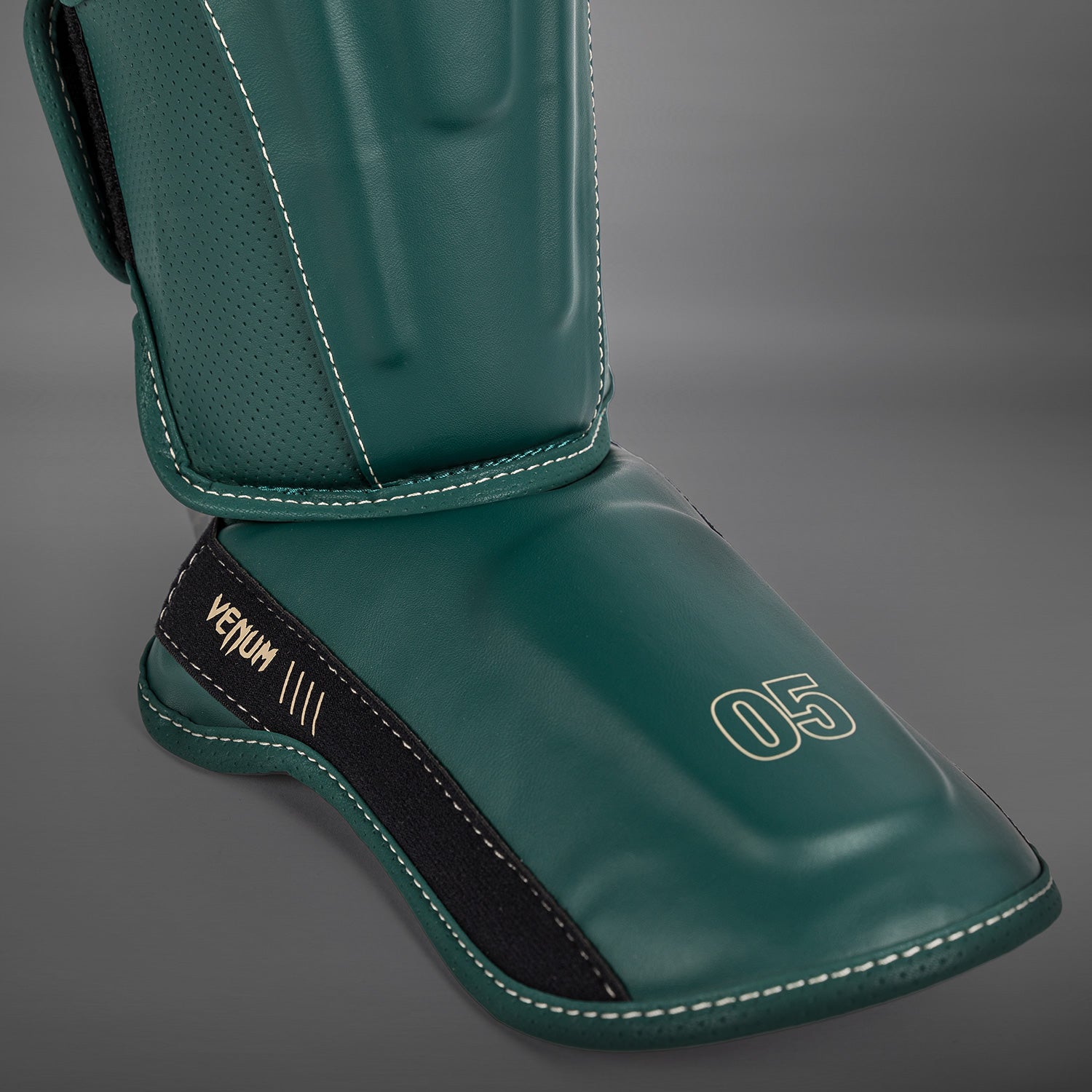 Venum Impact Evo Shin Guards - MMA & Kickboxing Protective Gear for Men & Women - Emerald Green - Perfect for Training, Sparring & Competition
