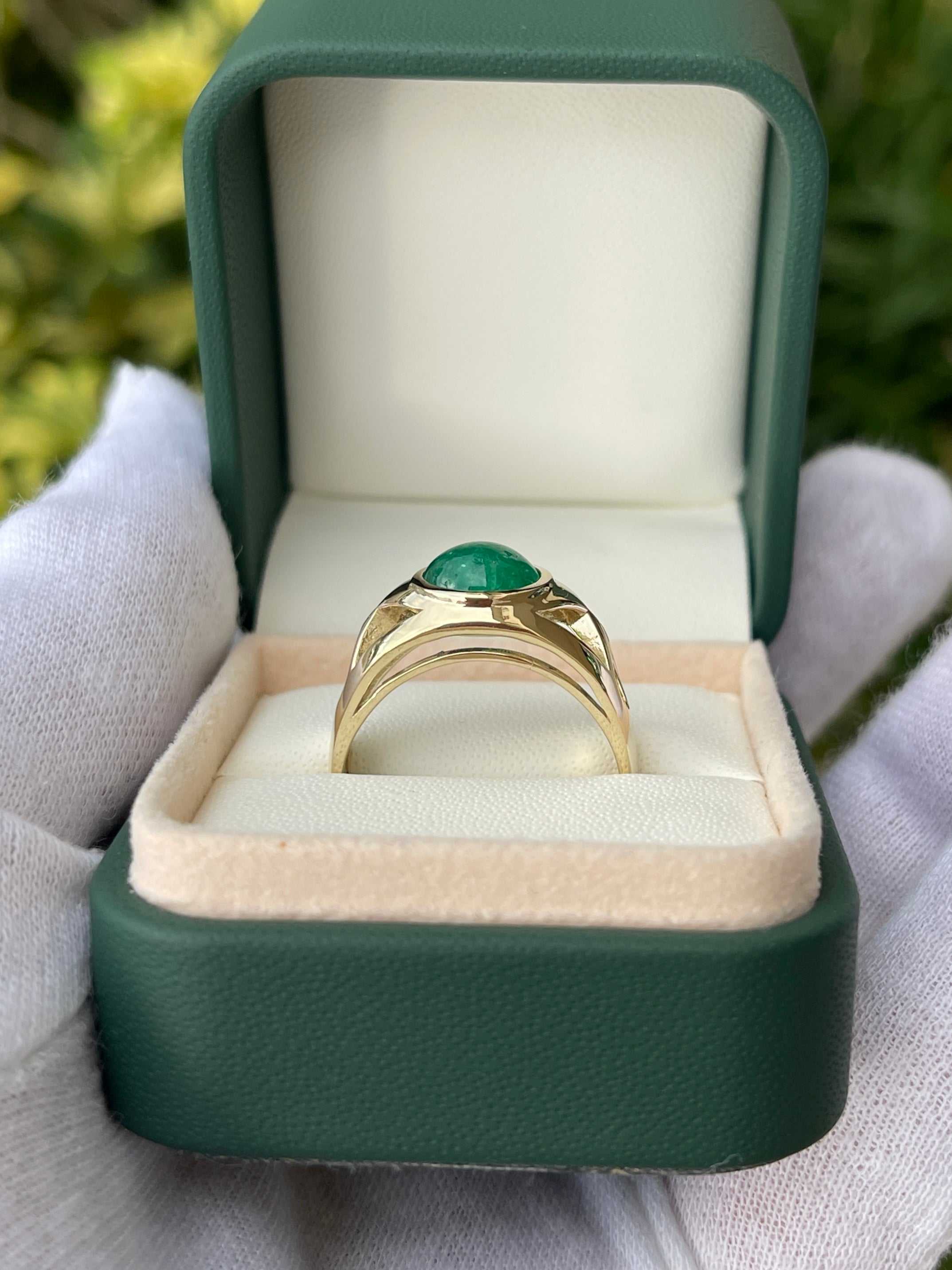 2.0 Carat Natural Green Emerald Oval Cabochon Gold Men's Ring - Elegant Handmade Jewelry for Wedding, Engagement & Special Occasions