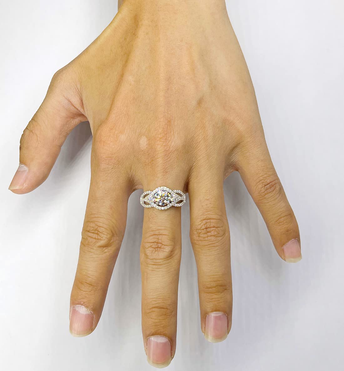 1.37ct Moissanite Engagement Ring for Women - 925 Sterling Silver Round Cut Twist Band Wedding Anniversary Promise Ring - Size 6-9 | Perfect for Proposals, Anniversaries & Special Occasions
