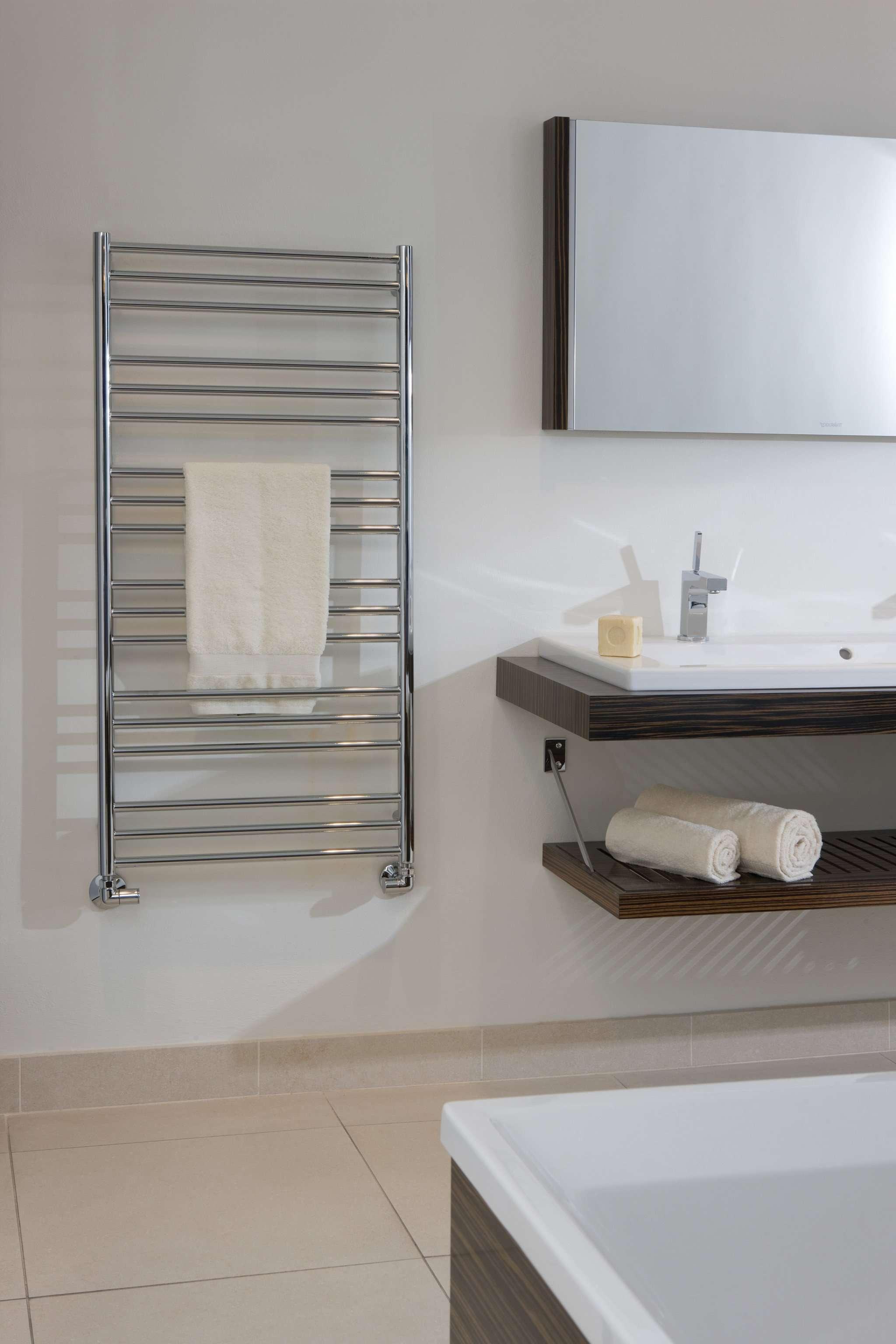 Tuzio Sorano Hardwired or Plug-in Towel Warmer 23.5