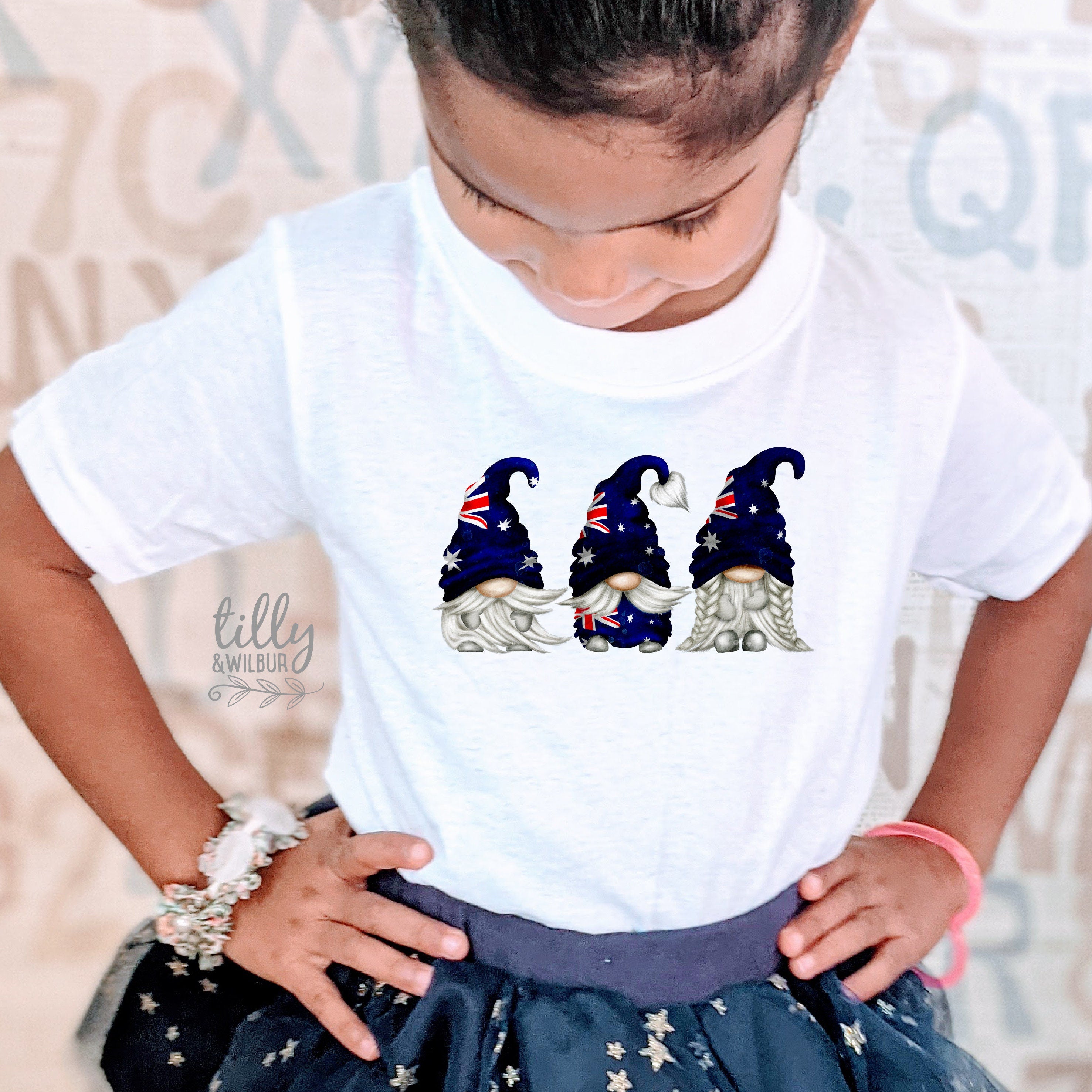 Australian Gnome Graphic T-Shirt - Funny & Unique Design for Men & Women - Perfect for Casual Wear, Gifts & Themed Parties