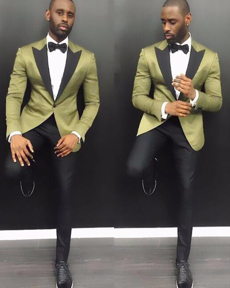 2022 Men's Formal Suit - Notch Lapel Groom Wedding Tuxedo Set (2-Piece) in Emerald Green Satin with Black Pants | Perfect for Prom, Evening Parties & Special Occasions