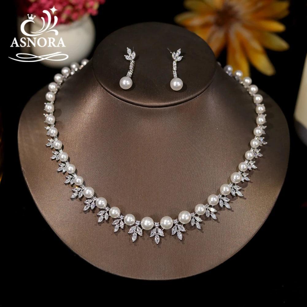Luxury Flower Pearl Necklace for Women - 2 Piece High-Quality Cubic Zirconia Jewelry Set, Elegant Wedding & Party Gift, Perfect for Bridal, Anniversary, and Formal Occasions