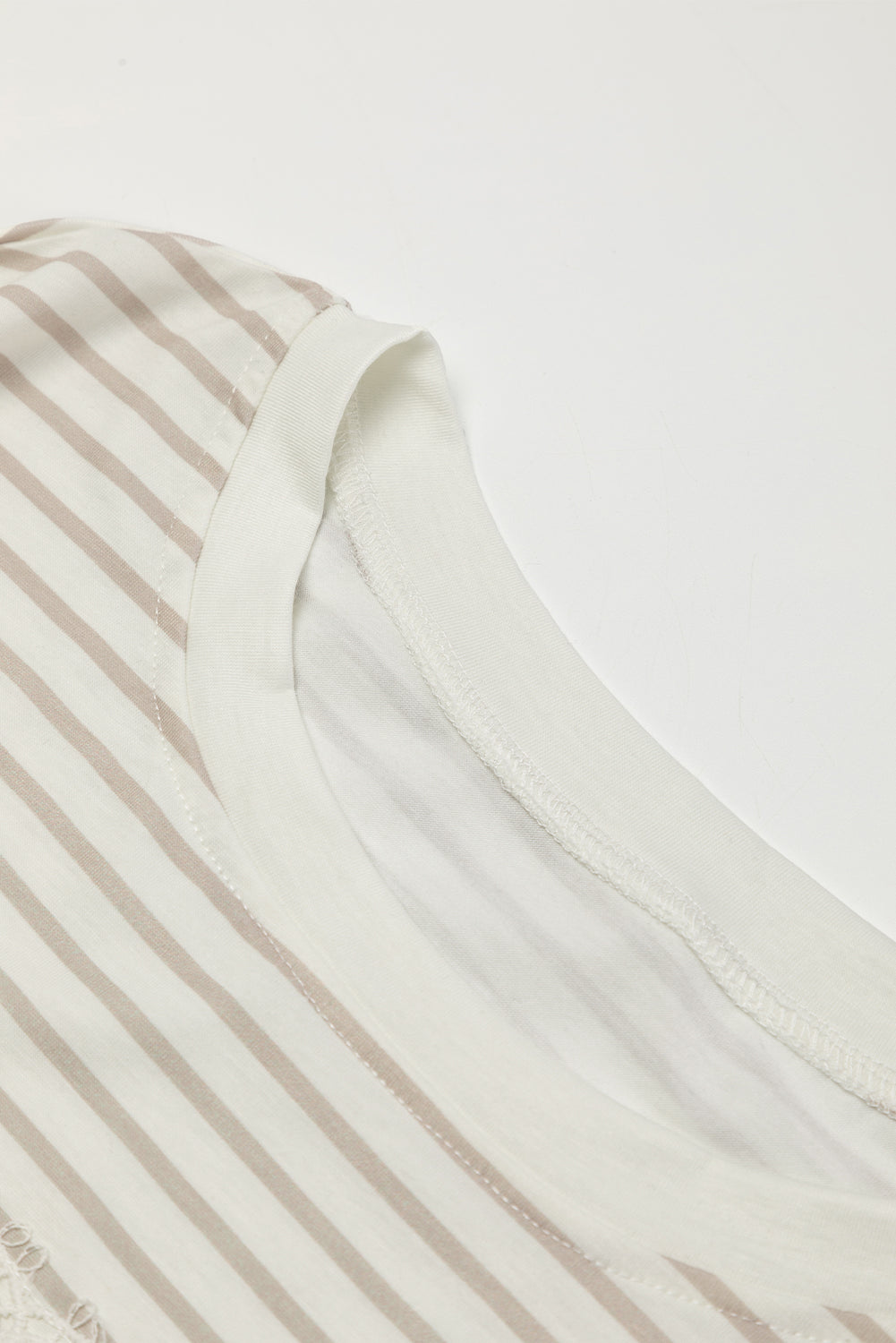 Fashion Striped Lace Trim Ruffle Sleeve T-Shirt for Women - Casual Summer Top for Date Night & Beach Outfits