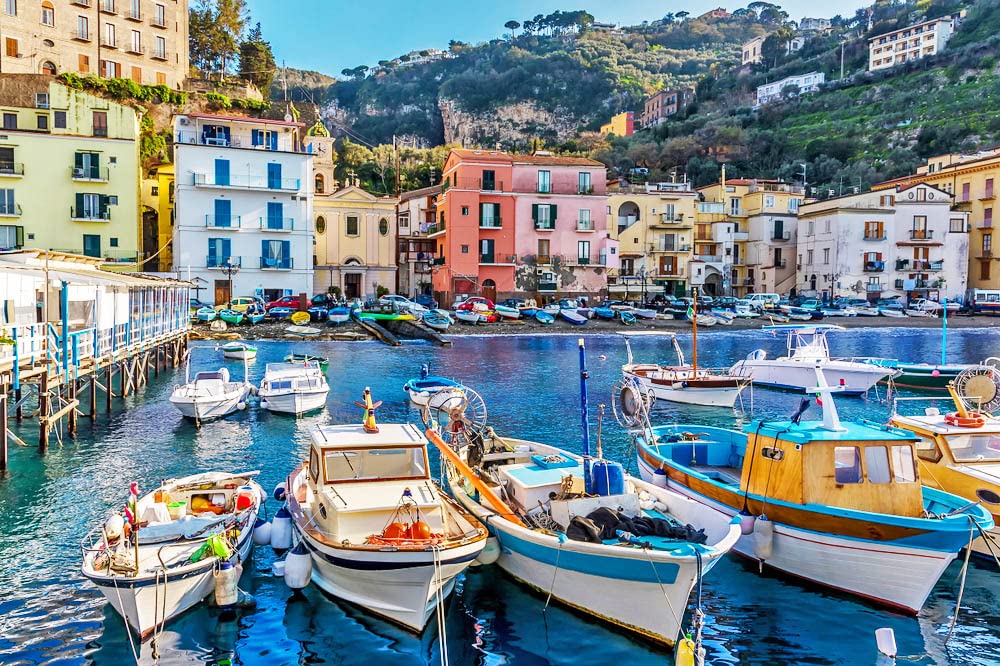 500-Piece Amalfi Coast Wooden Jigsaw Puzzle for Adults, Teens & Kids - Brain Teaser Educational Game for Family Fun, Stress Relief & Home Decor - Perfect for Family Game Nights, Classroom Activities & Relaxation Therapy
