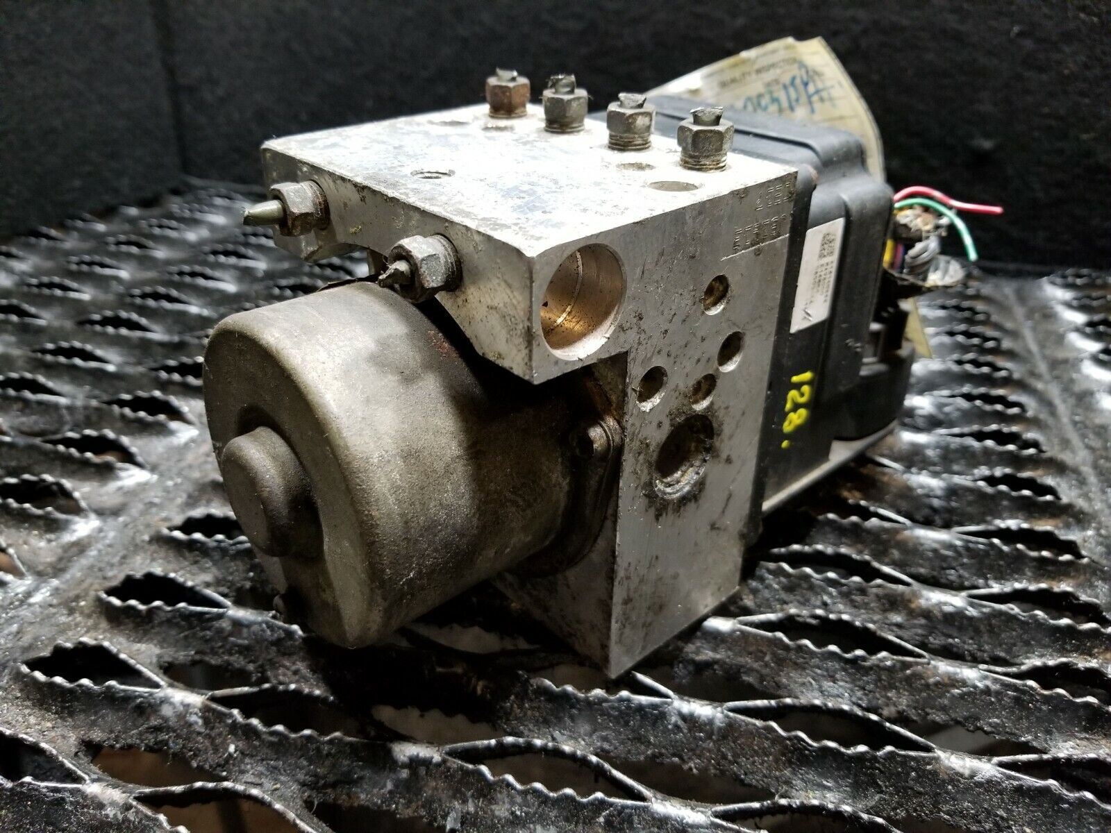 2001 Infiniti I30 ABS Anti-Lock Brake Module Pump OEM Part #128 - Reliable Braking System for Safe Driving & Performance